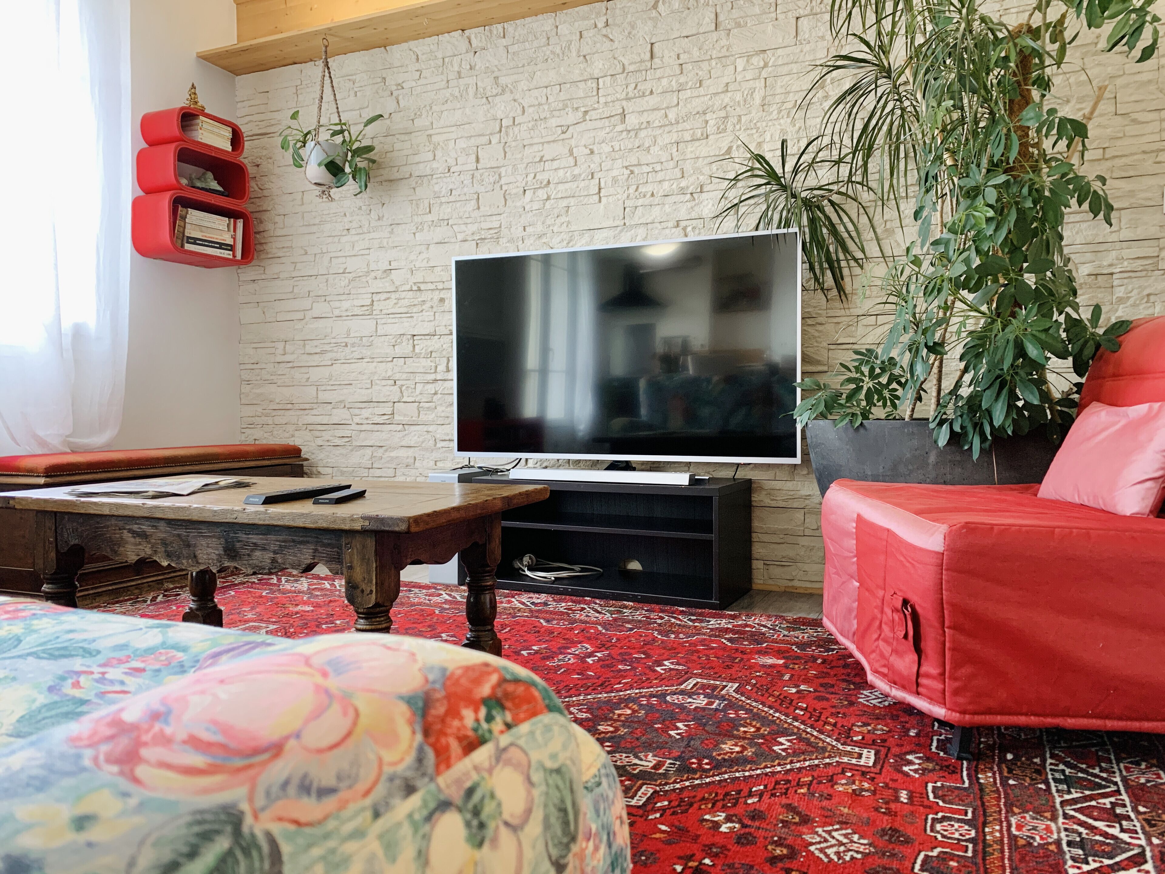 Welcome to Jules' home 🍀 #DA