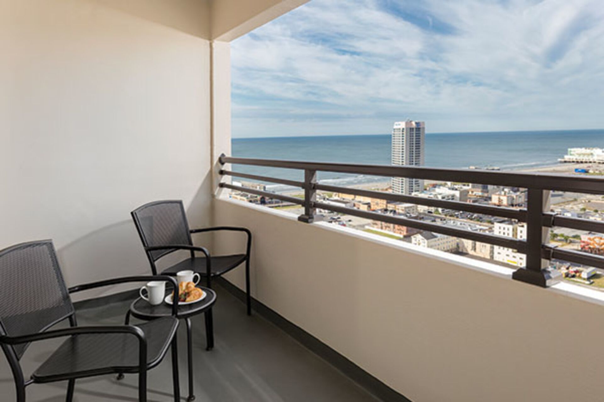Two Bedroom Deluxe, Luxury Condo, Atlantic City, NJ(2730150)
