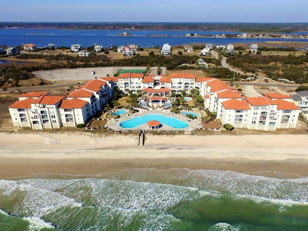 Villa Capriani Ocean Front Resort King Suite 3-4 BR's