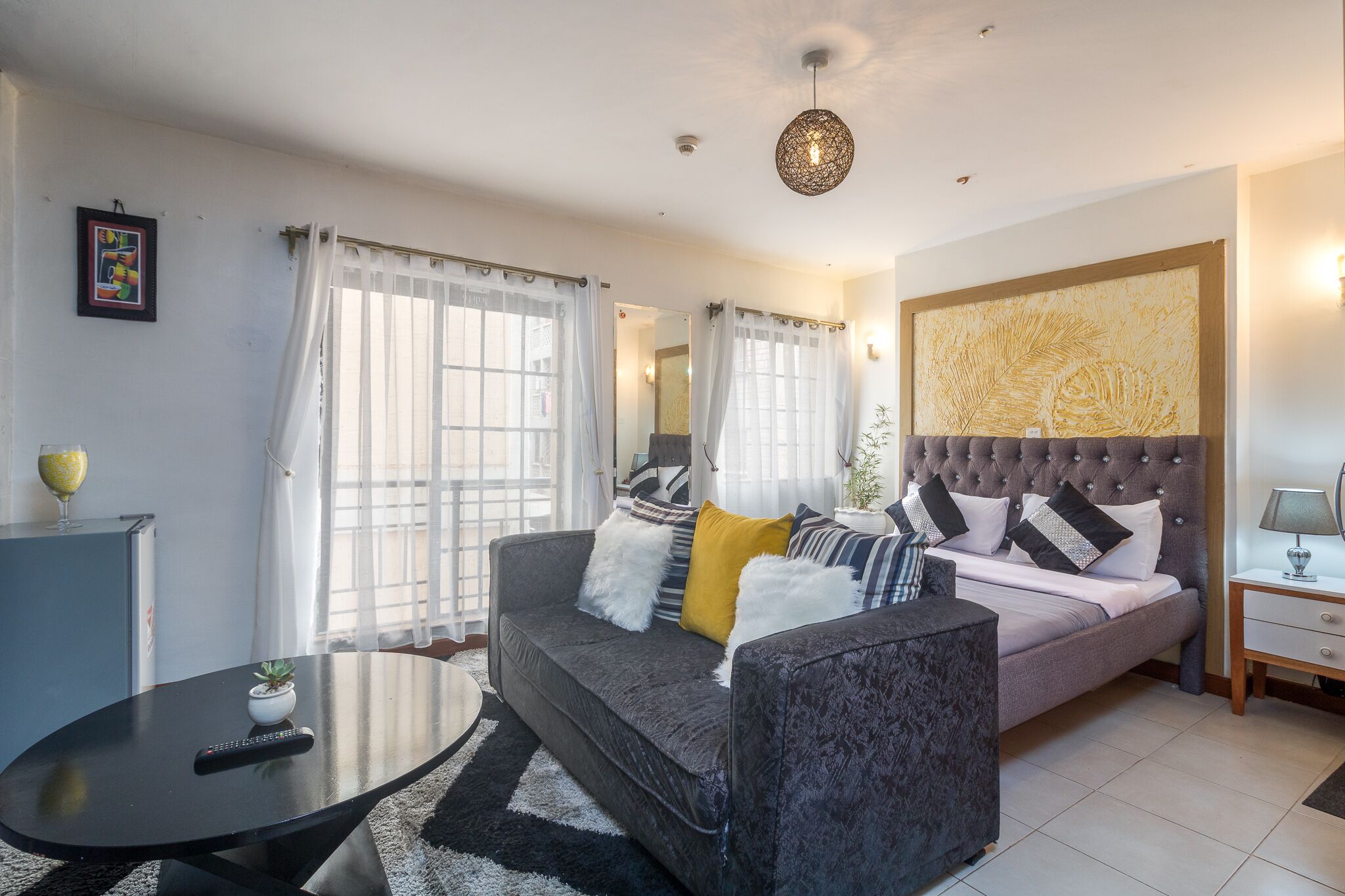 GREY BUDGET SUITE 