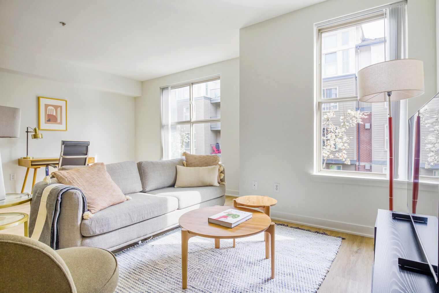 Lovely Bellevue 2BR w/ Gym, W/D & Lounge, near Shops, by Blueground