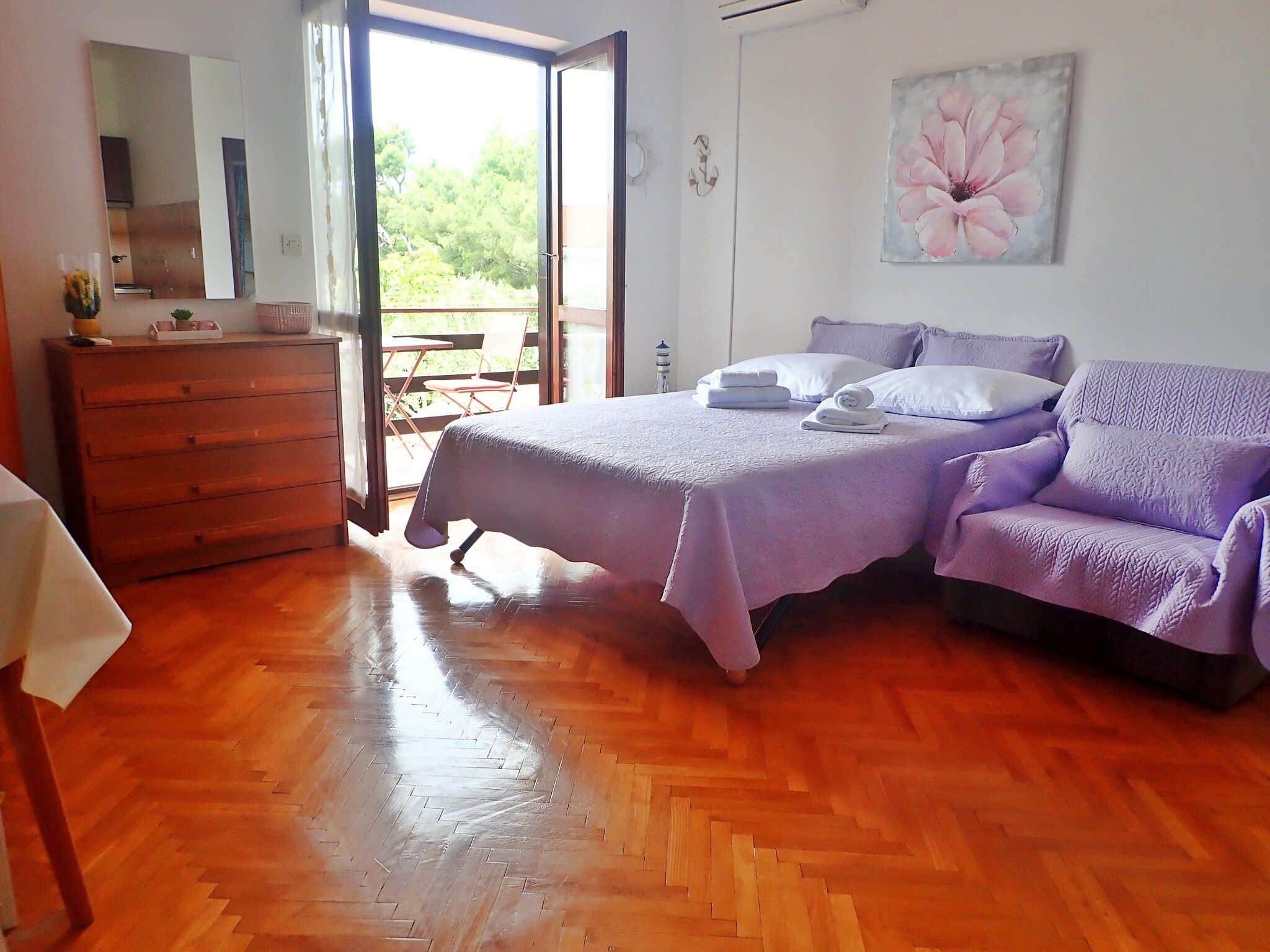 Charming studio for 2 people in a quiet area