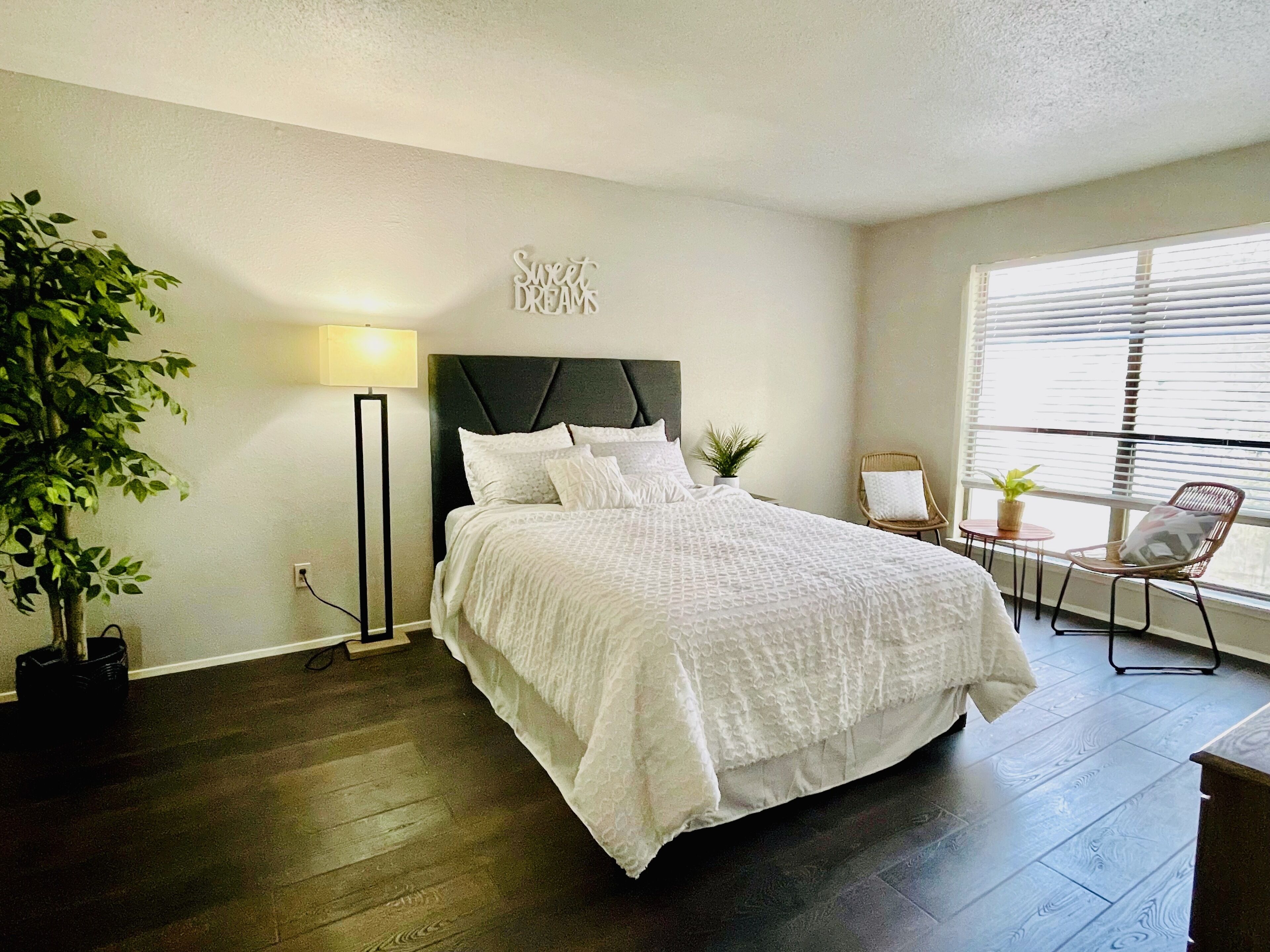 Best for Remote Working & Family Trip 2b2b in the center of Houston