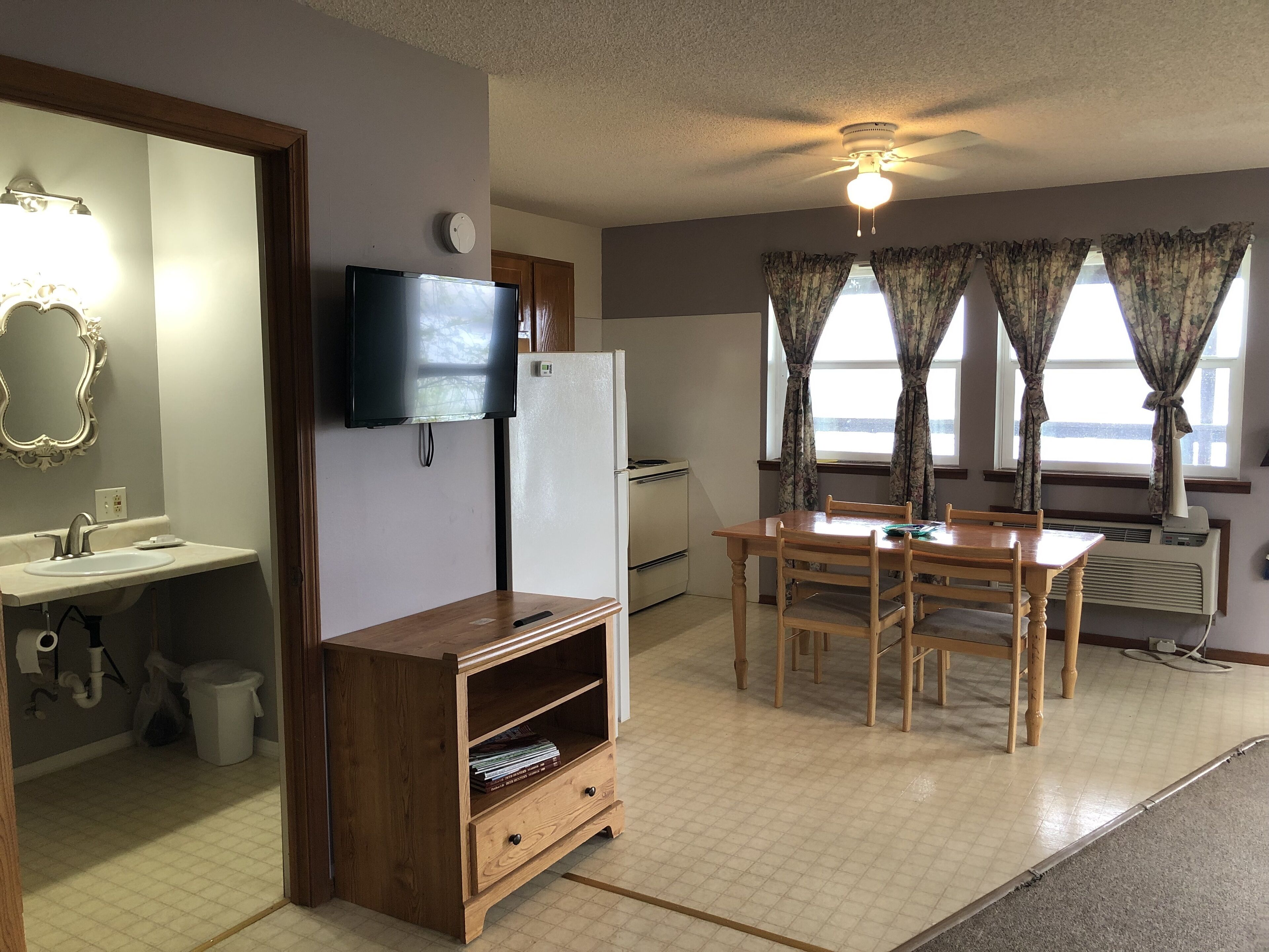 Spacious 2 bedroom with an unbeatable view