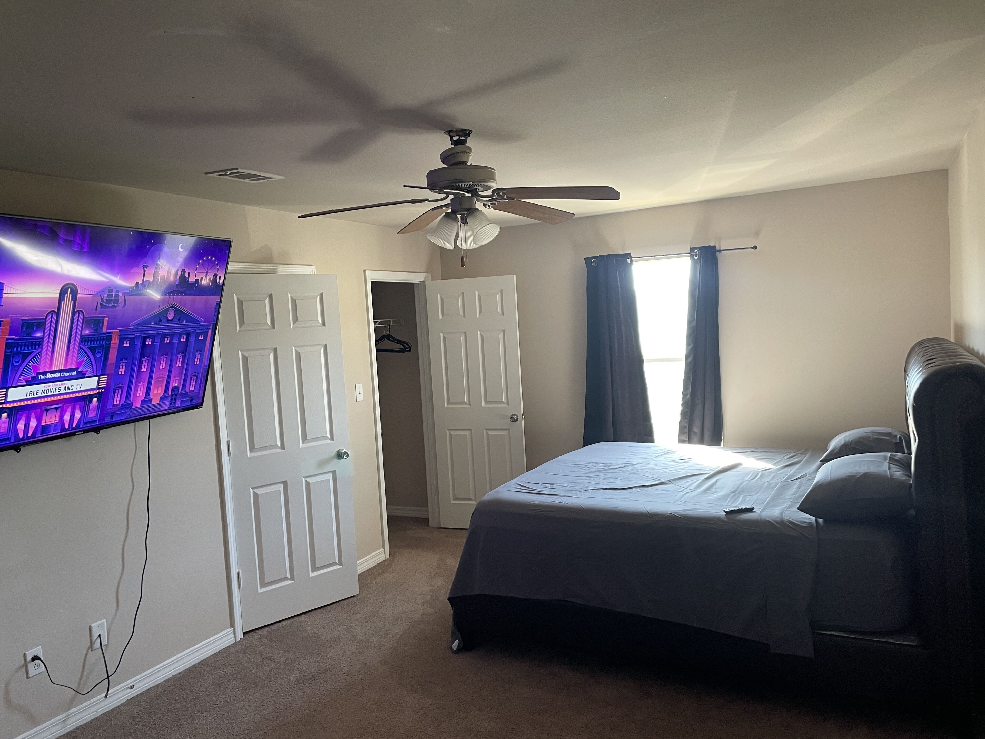 Cozy 2 Bed 2 Bath !!! Located 5 Min from Casino & Beach
