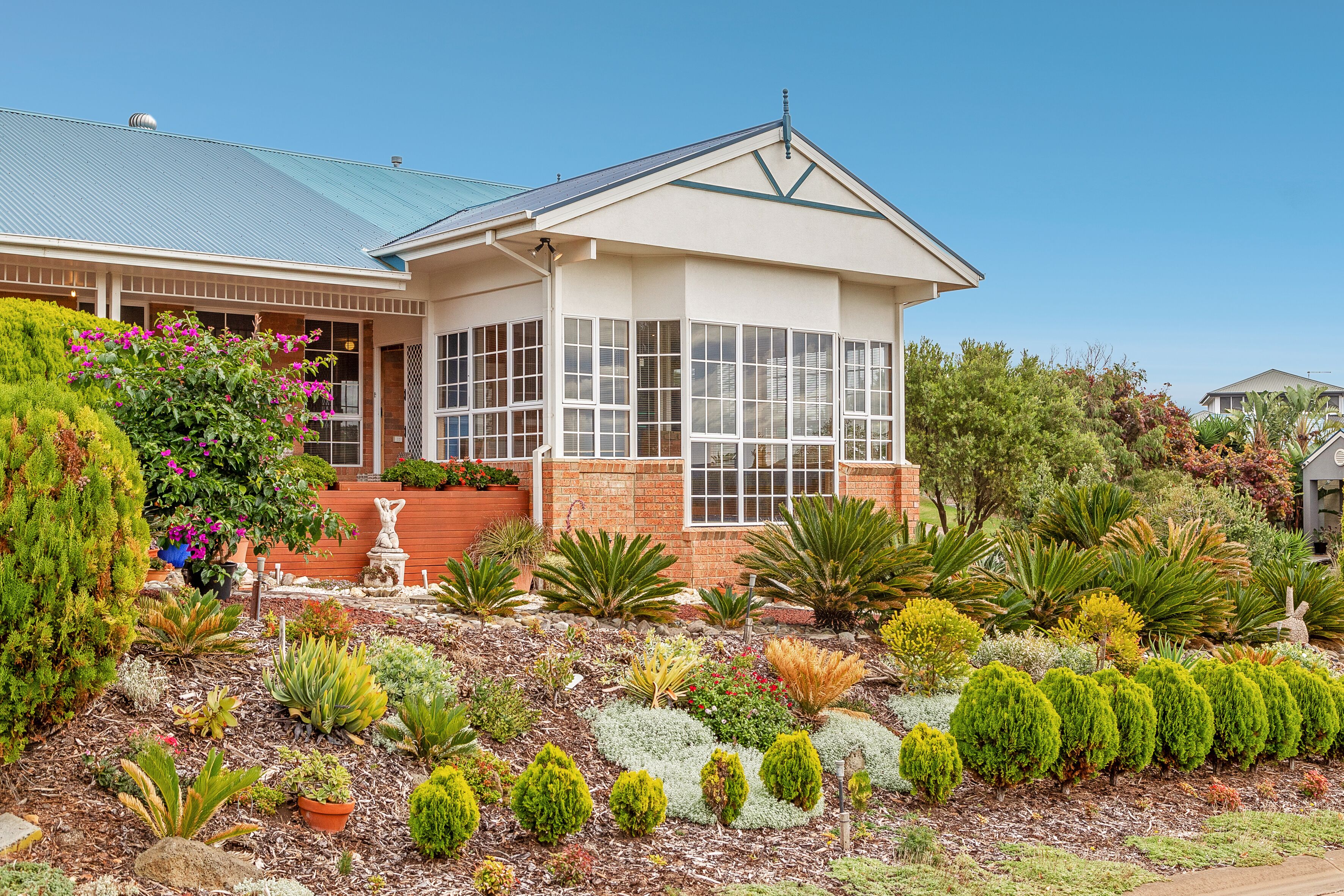 THE LADY NELSON - 5 MINUTE DRIVE TO SORRENTO