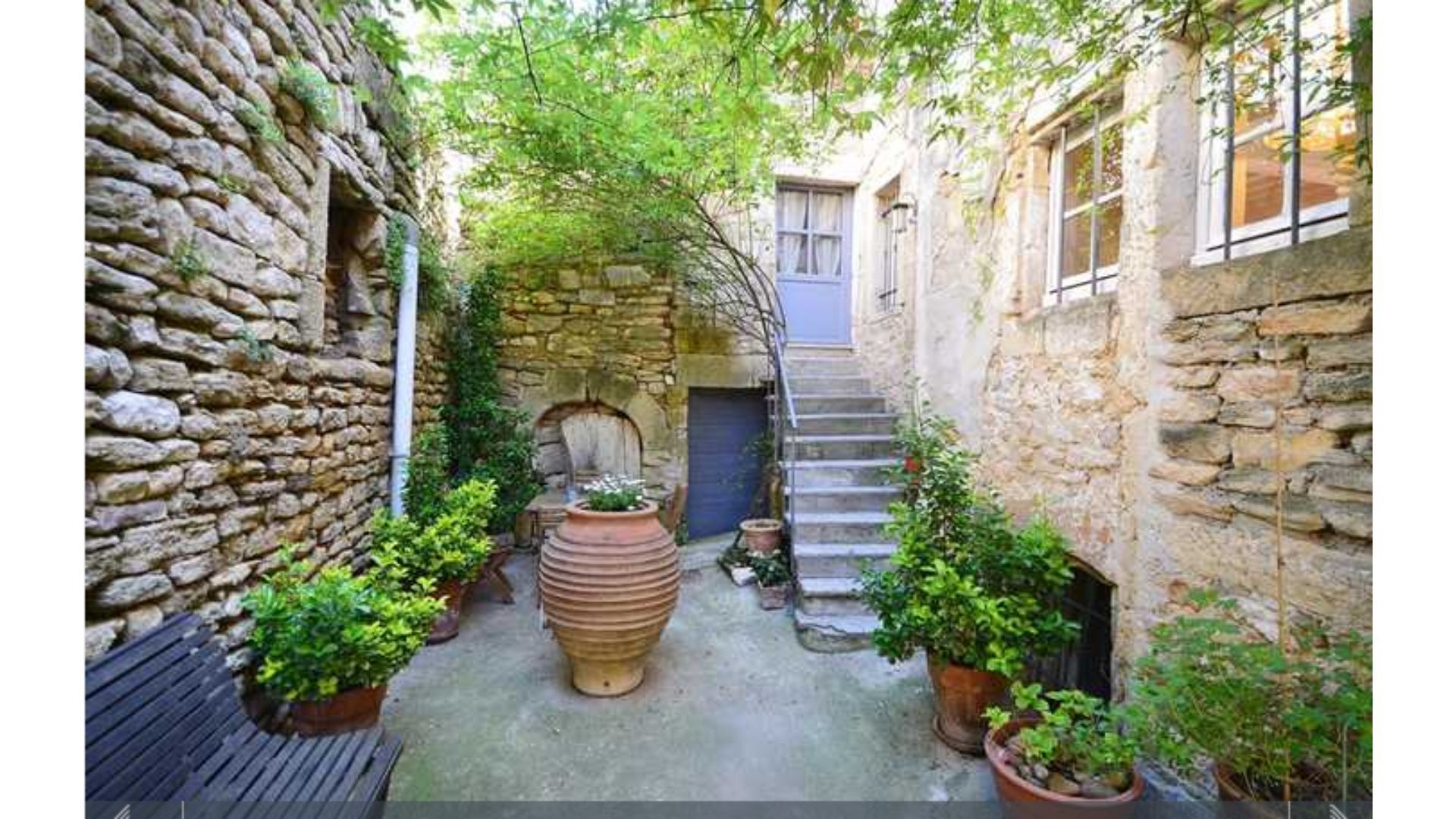 La Calade. Gîte in the historic heart of a medieval village. 