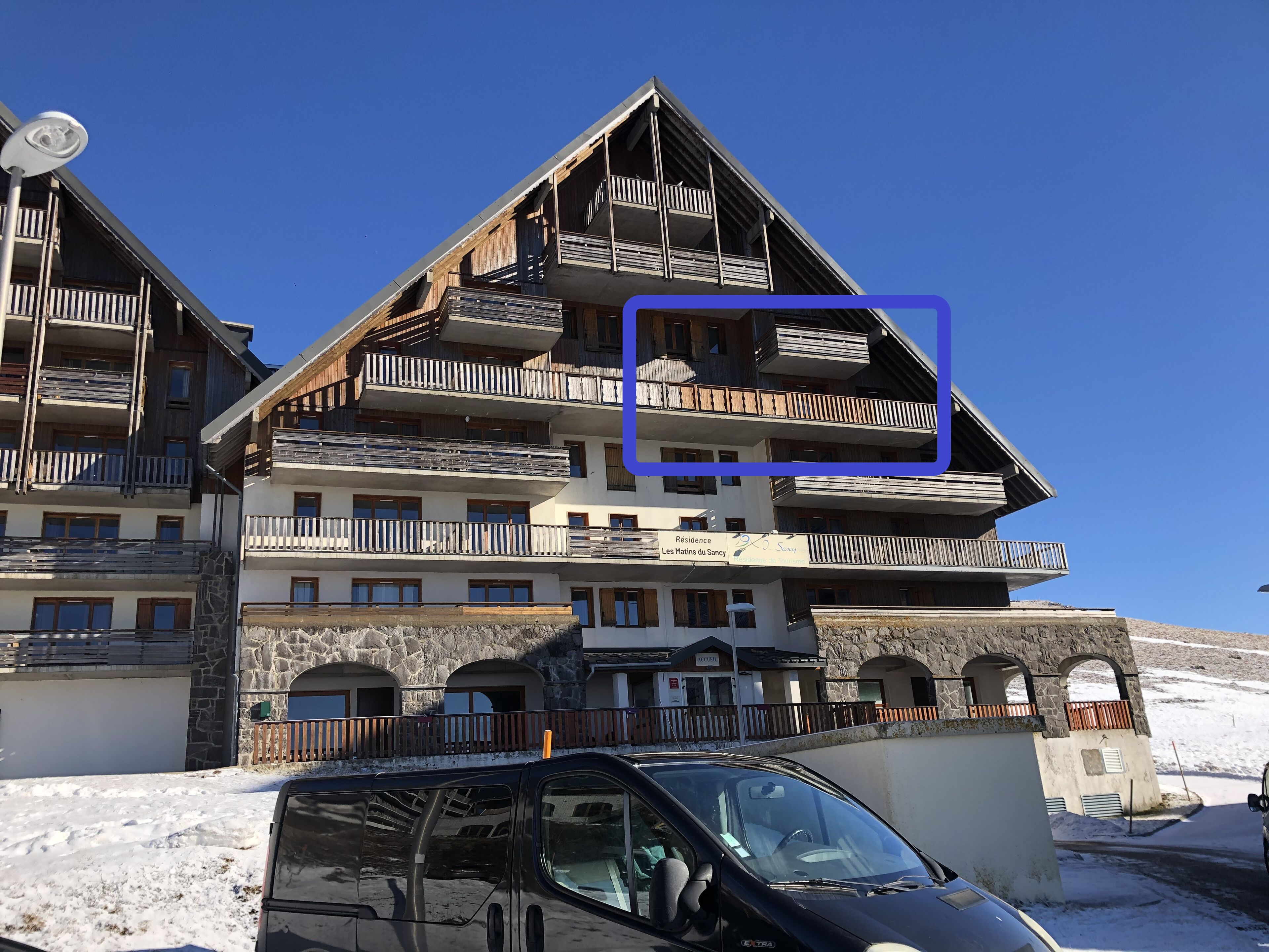 3* apartment for 4/6 people Located on the heights of Super-Besse