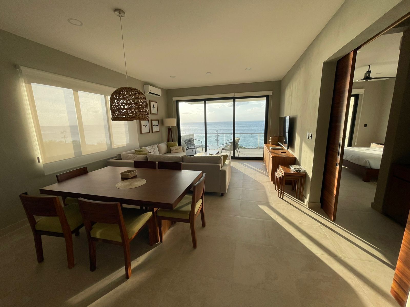Brand New Luxury Beachfront Apartment