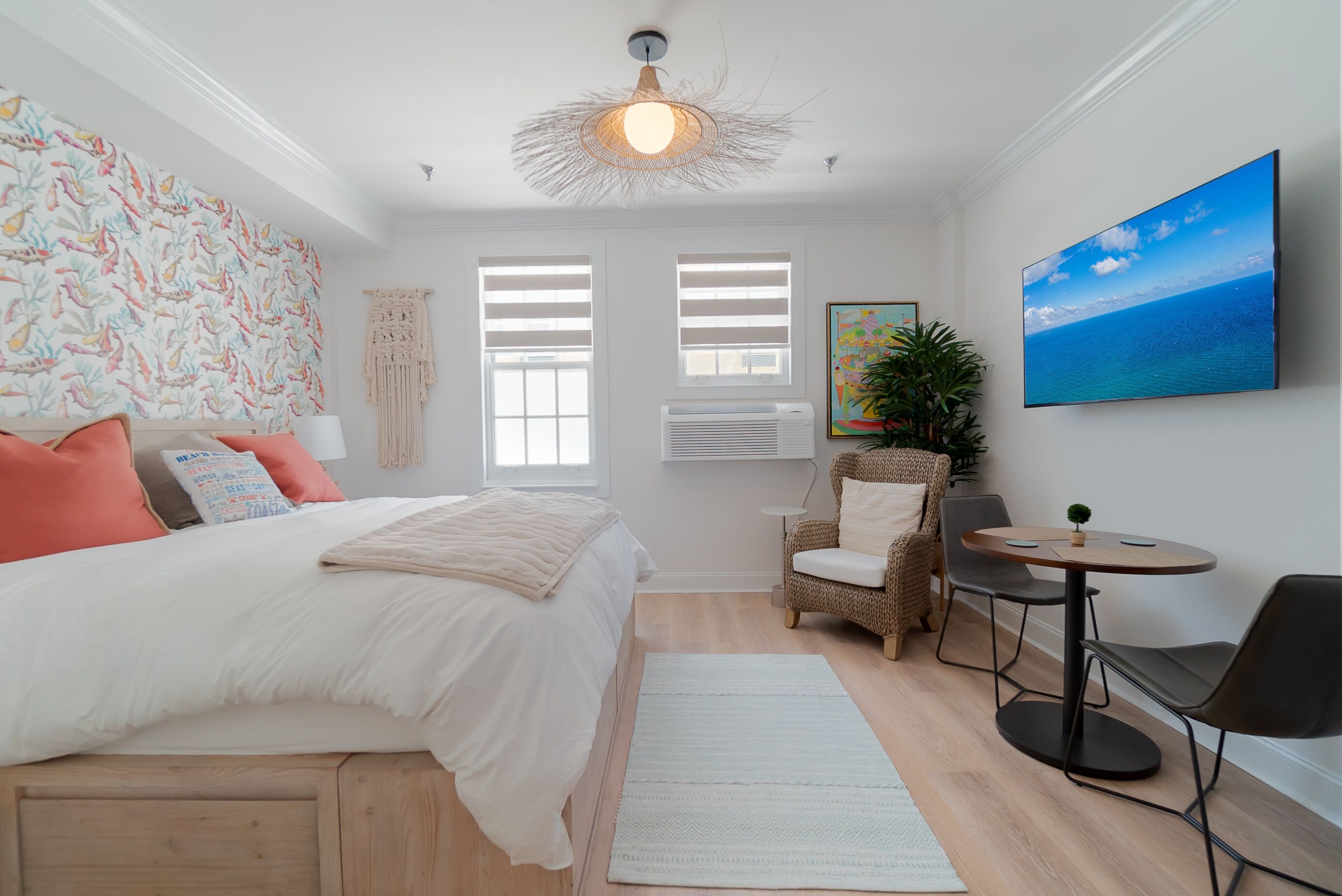 Coral Reef King Retro King Suite