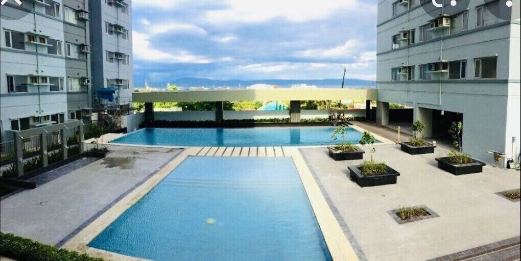 Family-sized condo-City located area