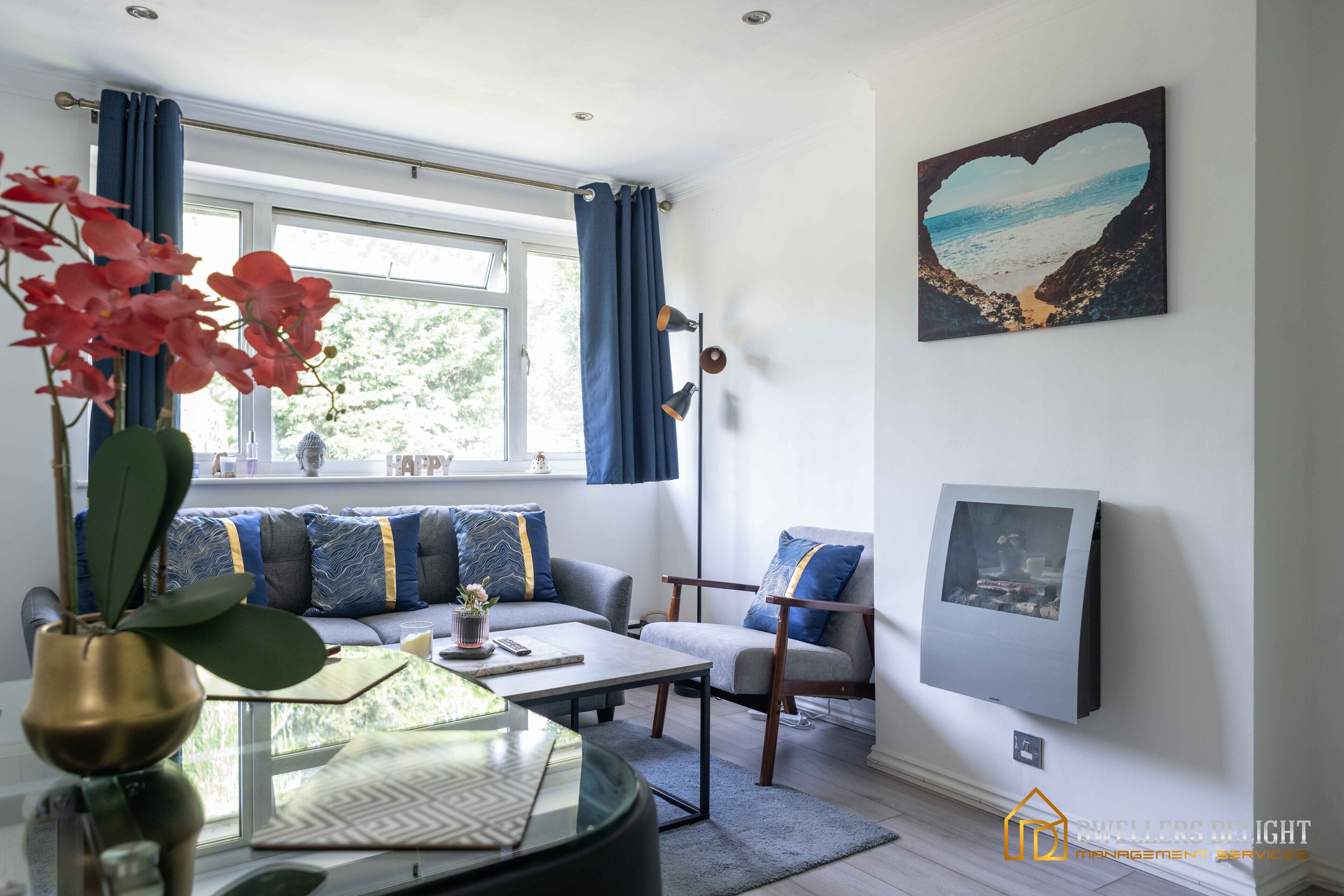 Newly Launched ✯ Stylish Flat ✯ Chigwell ✯ London✯