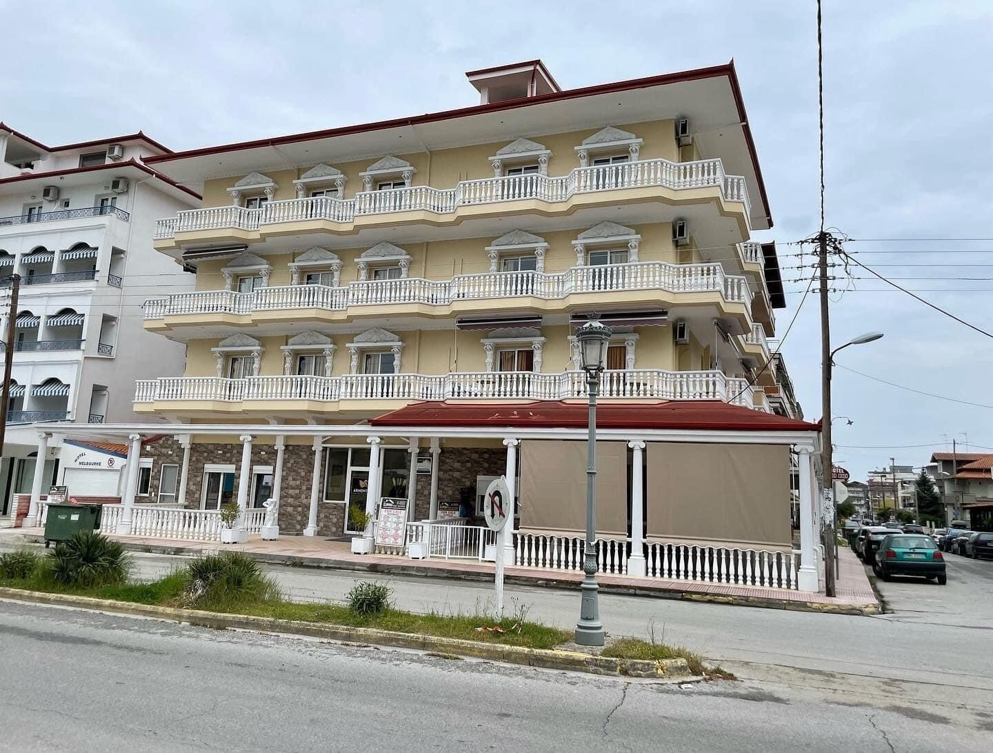 5 minutes from the beach and 200 from the city center Ideal apartment for the family