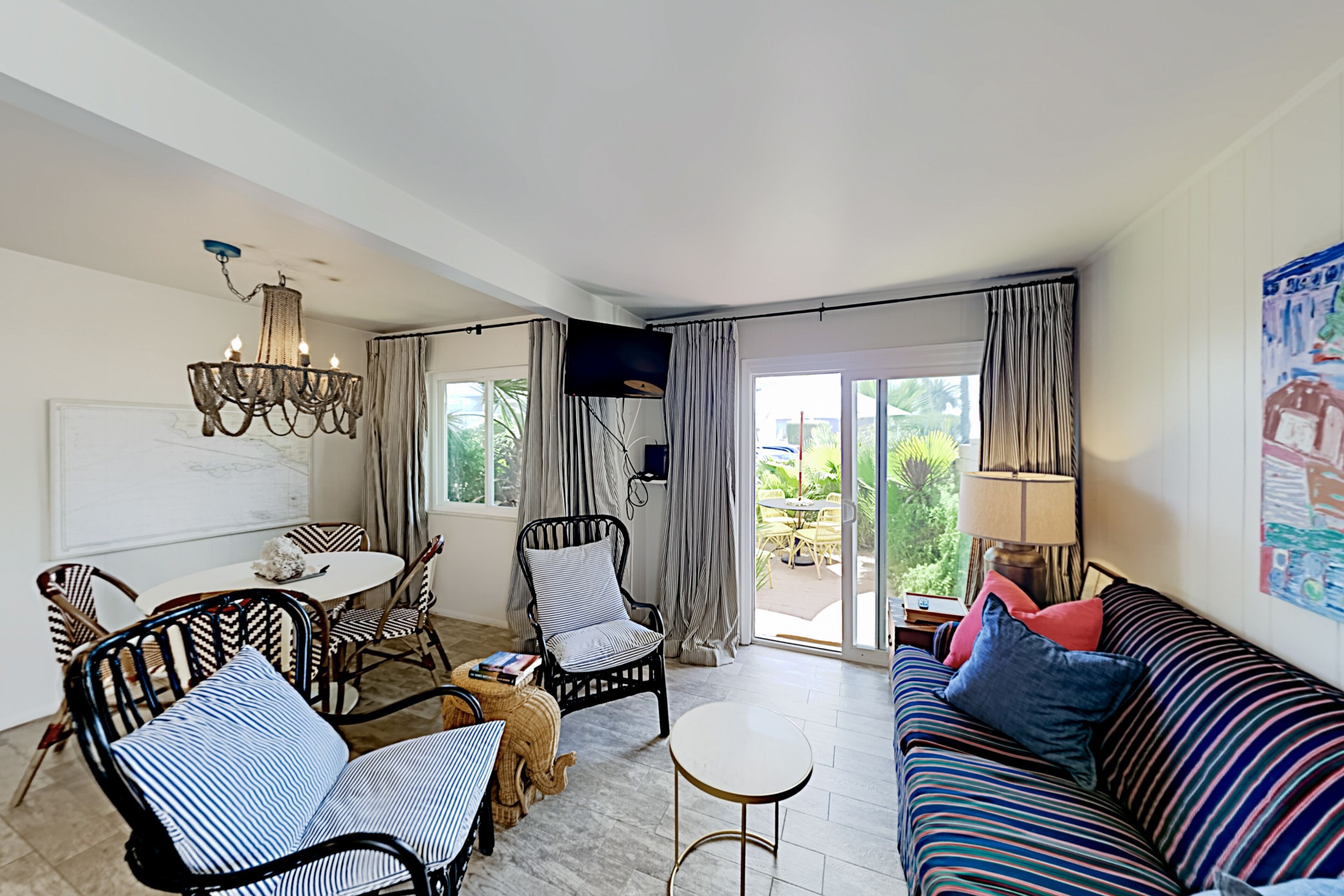Sunset Shores corner condo steps to sand with all-season pool & hot tub