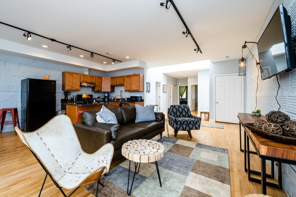 2024 Open! - Three Oaks Charmer Right In Downtown!