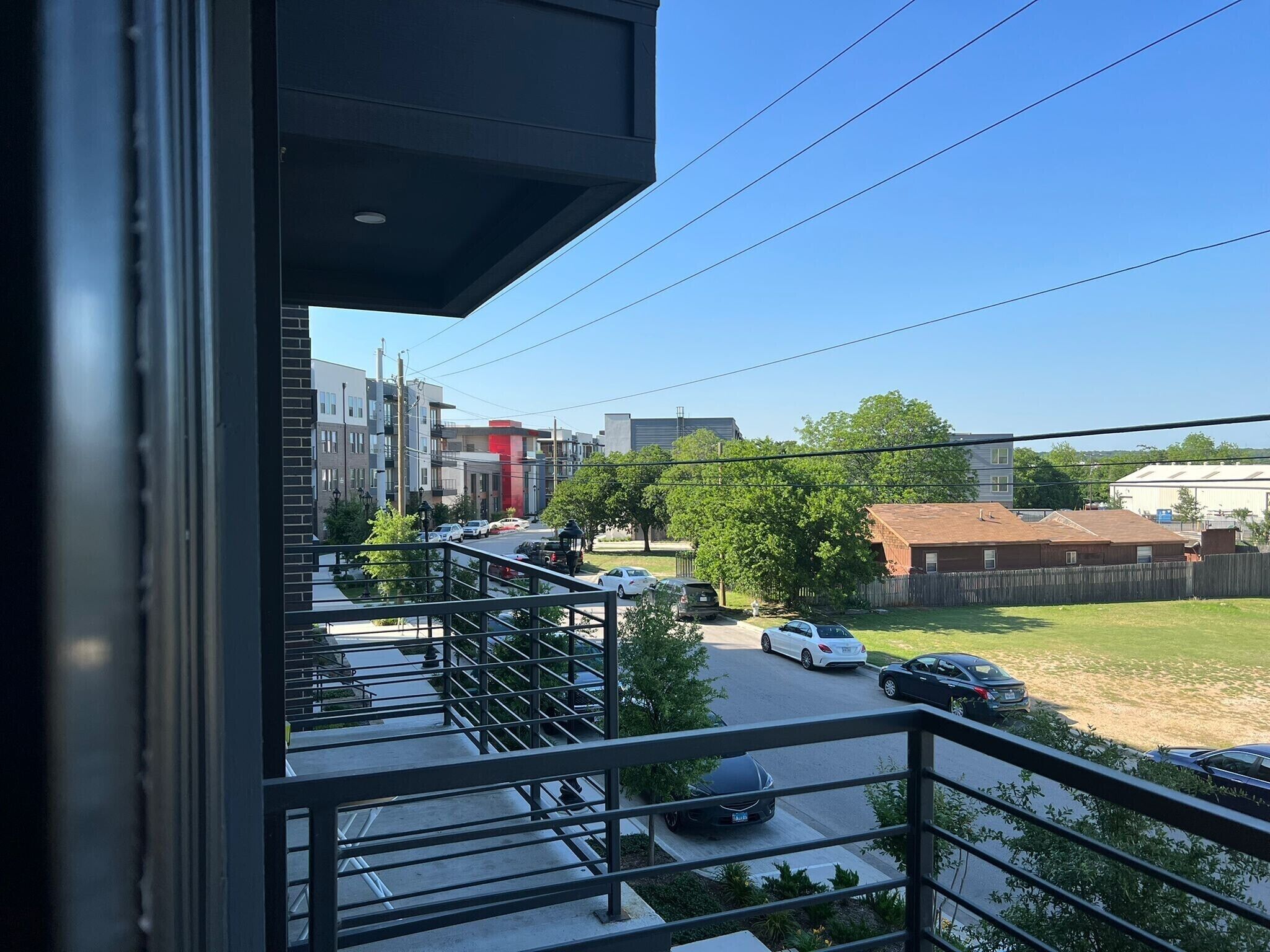 A Cozy and stylish 1-bedroom in downtown Fort Worth.