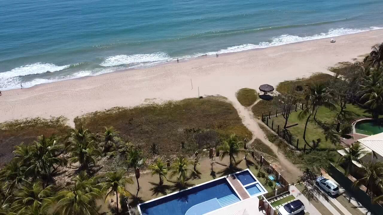 Village Foot in the sand at Itacimirim Beach
