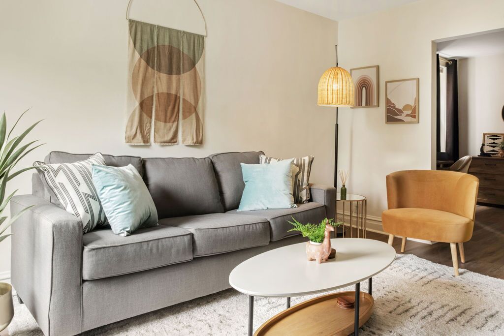 Chic Apartment close to STL Attractions