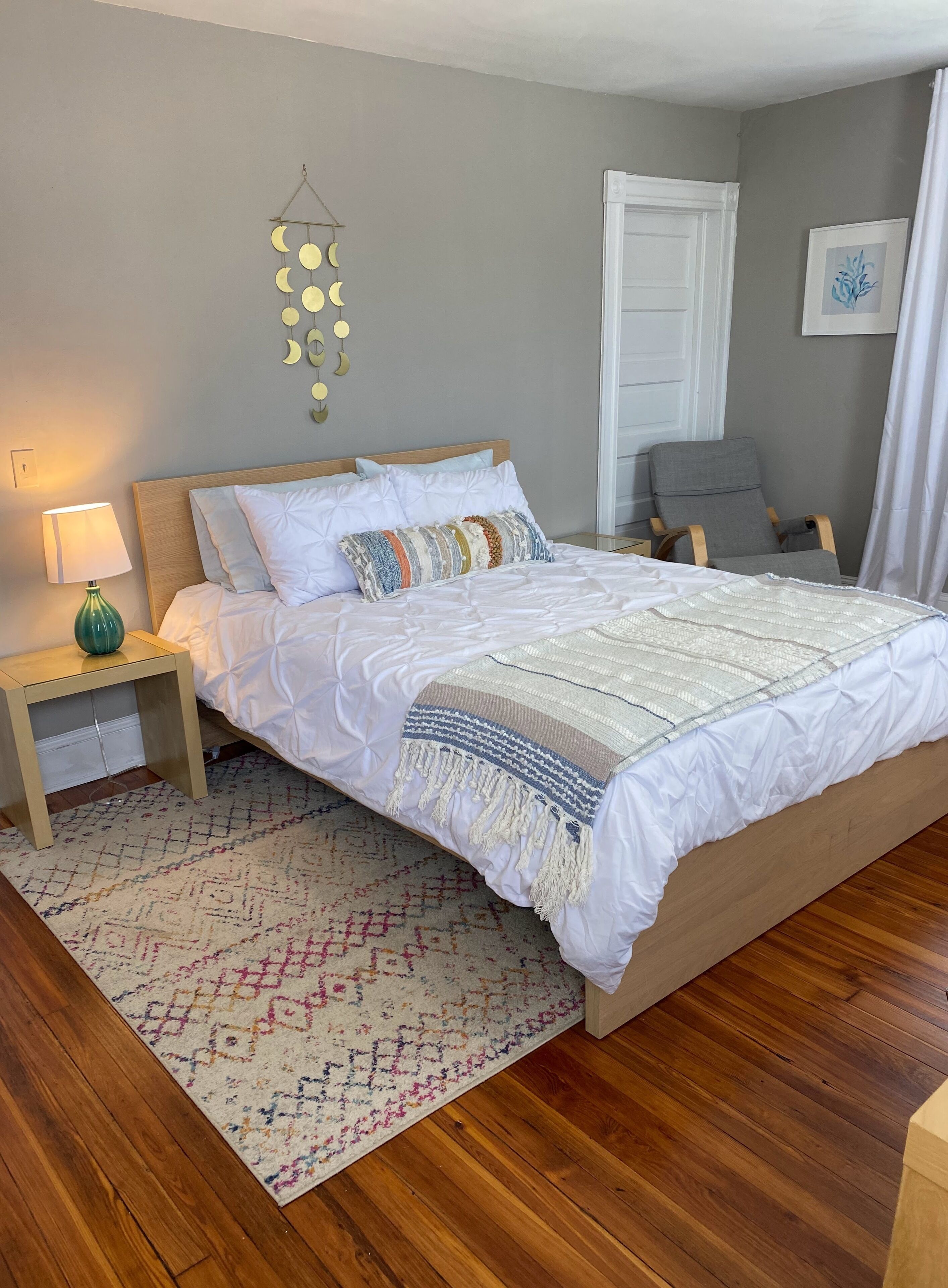 Recently remodeled comfortable rooms available in quiet neighborhood!