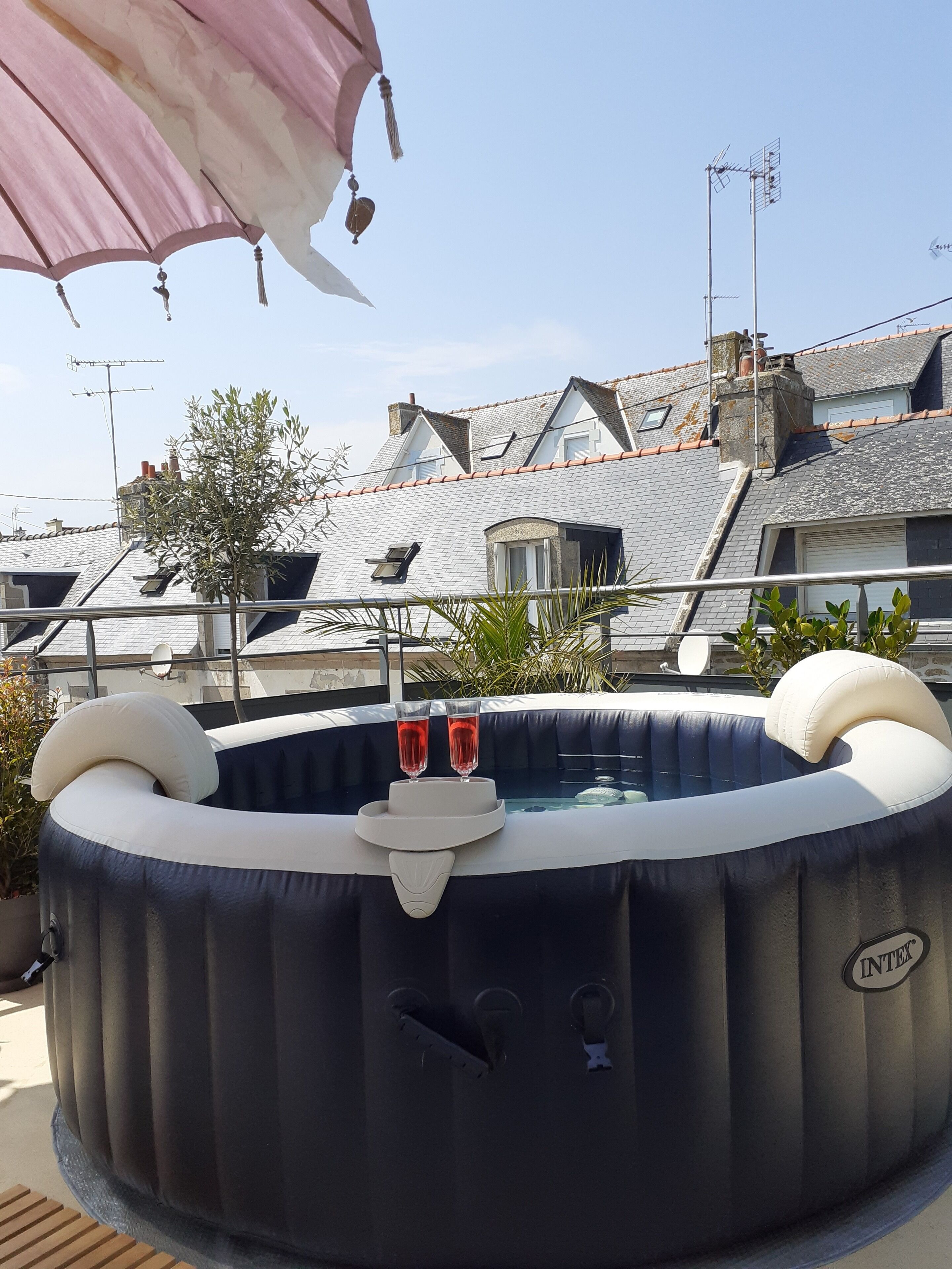 Renovated 3-star apartment with terrace ideal for 2 people. 