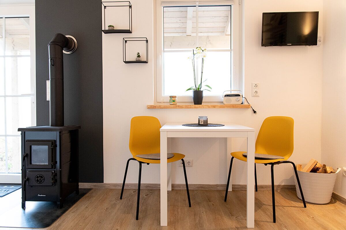 Lovingly furnished Tiny House (18 sqm) for up to 4 people with garden terrace