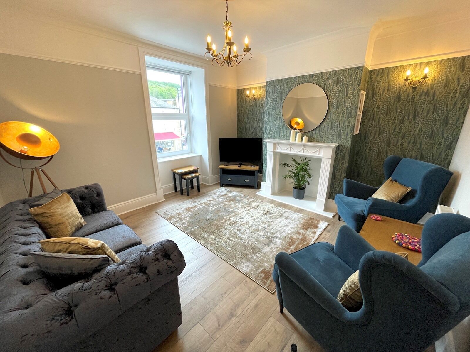 Pass the Keys | Beautifully Presented 3BR Luxury Apartment