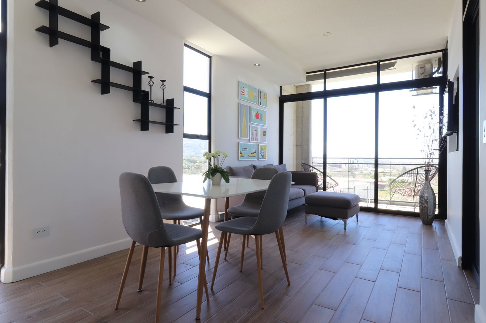 Apartamento con Vista Espectacular y Amenidades de Lujo!
