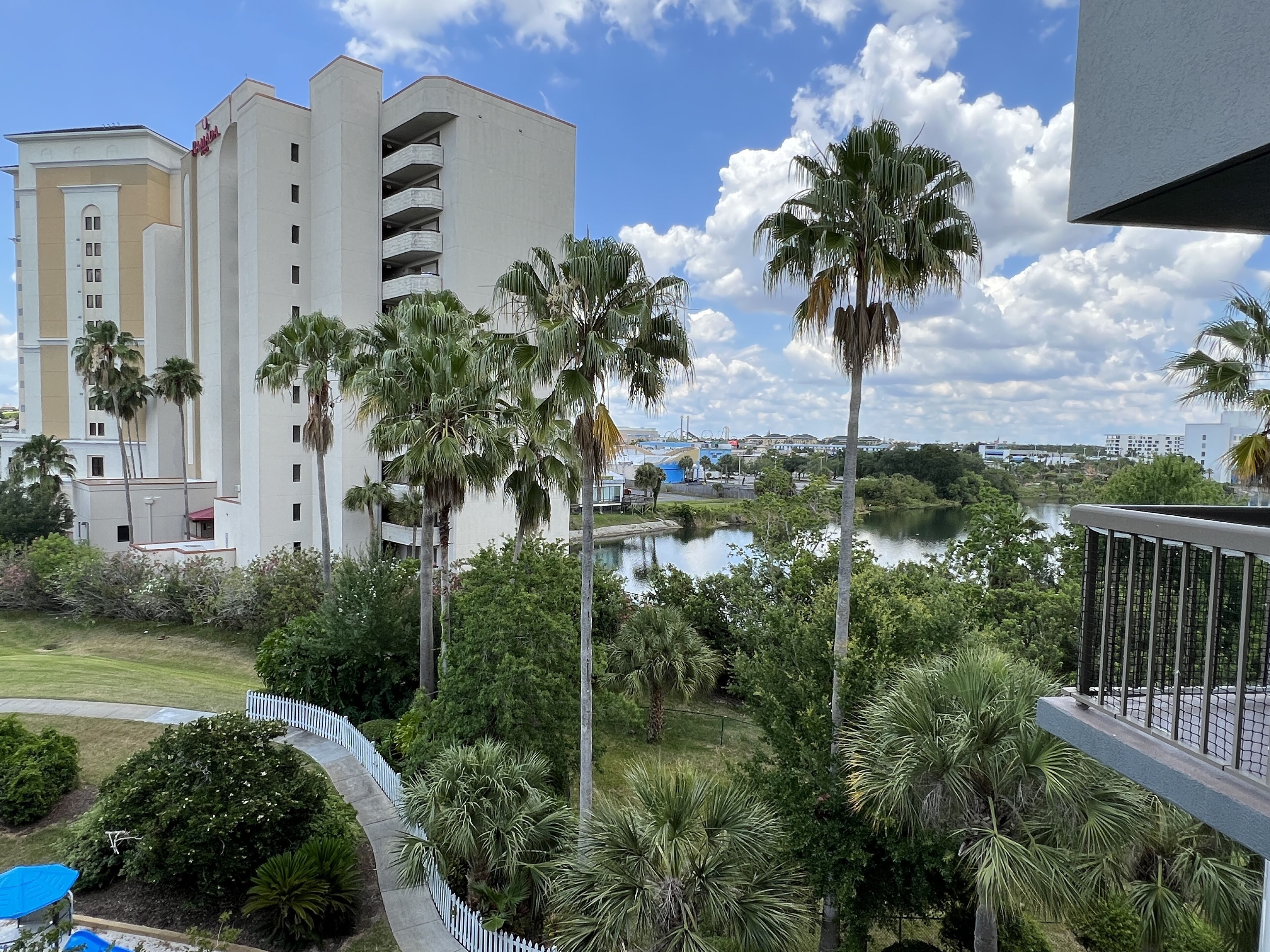 1509 - Amazing Vulcano Bay / Universal View