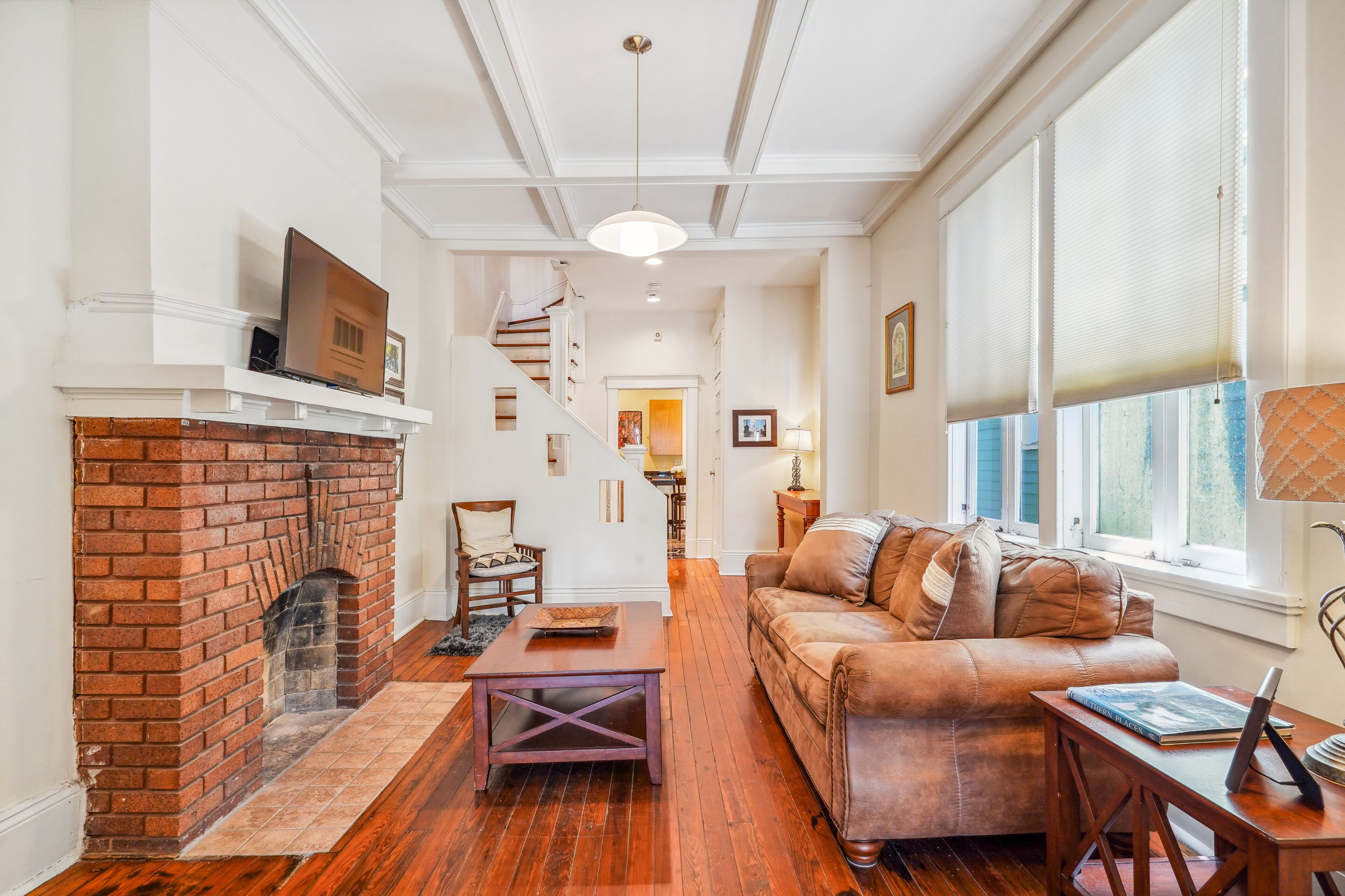 2-story classic downtown home with front porch, backyard, washer/dryer, AC
