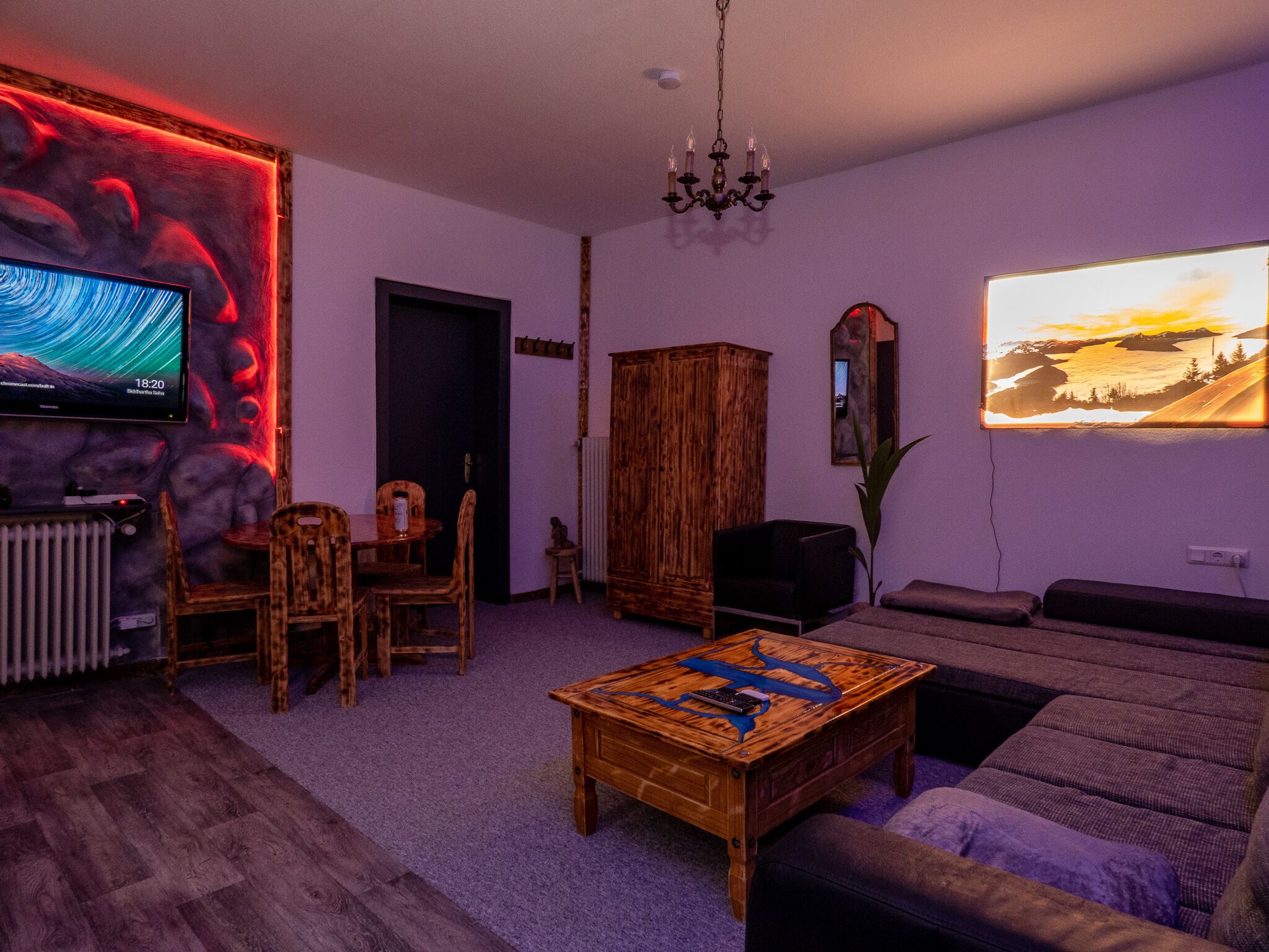 LUX apartment | CentNeuss2 | D fair | Netflix + A Prime