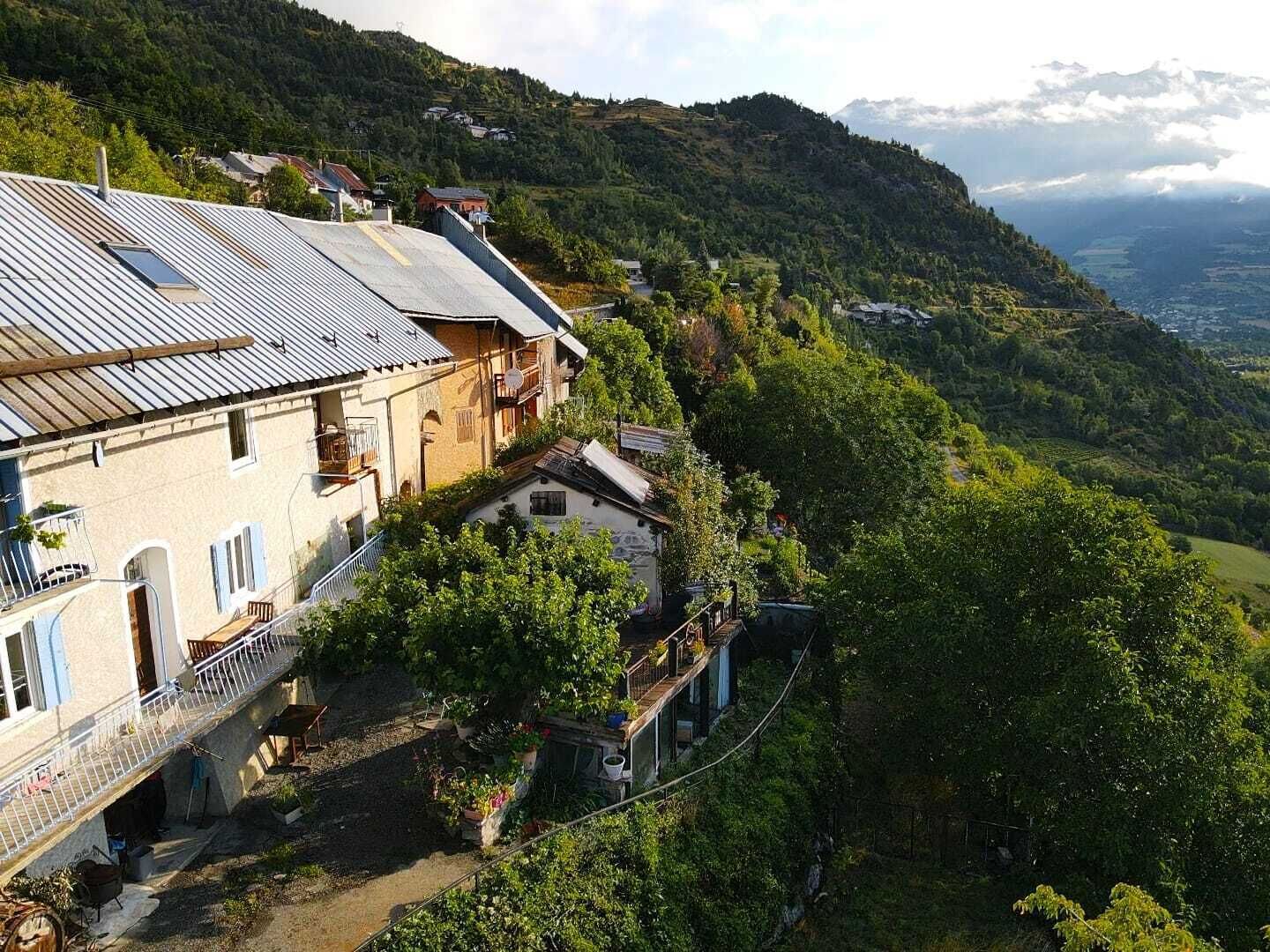 Accommodation in an old farmhouse with a splendid view