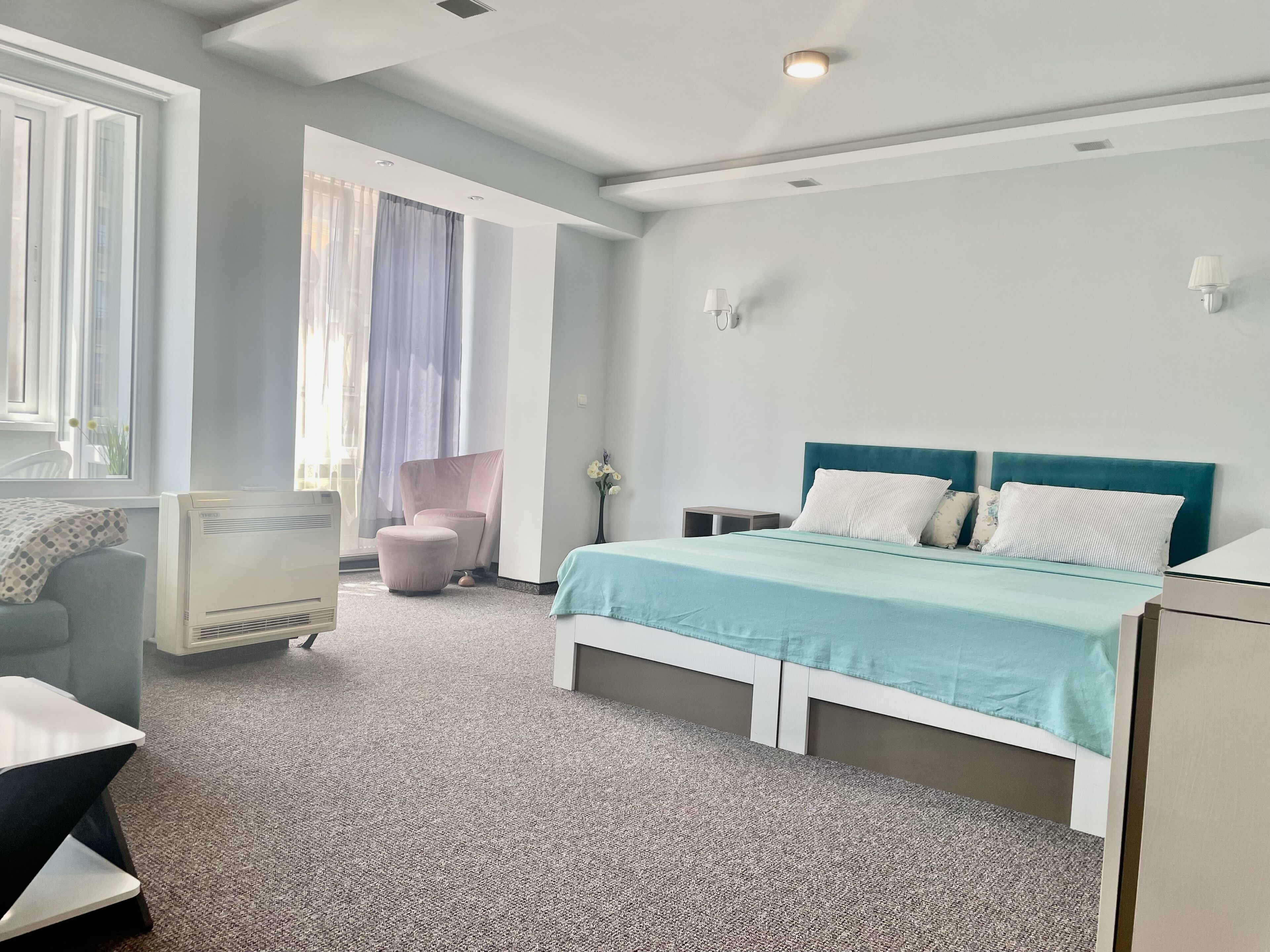 Spacious two Bedroom Flat Close to Beach and See Garden of Burgas