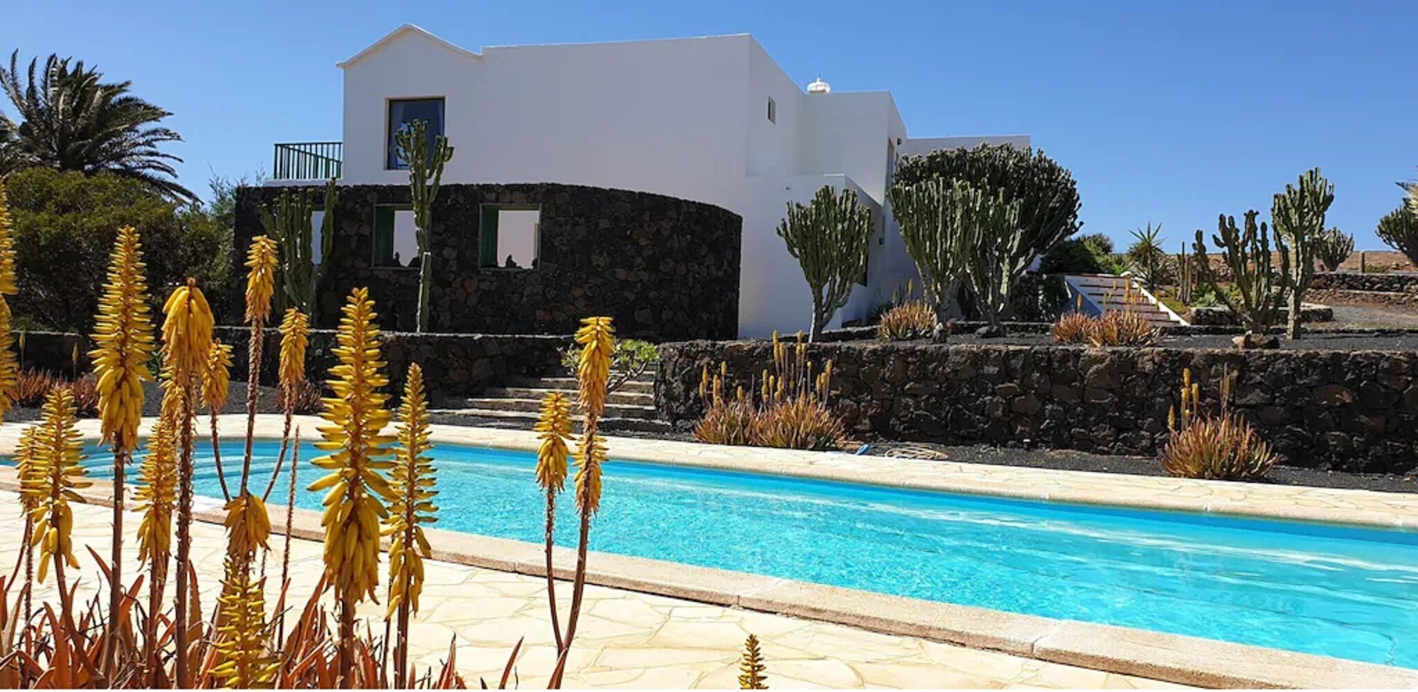 Finca San Leandro 3, with large garden and pool
