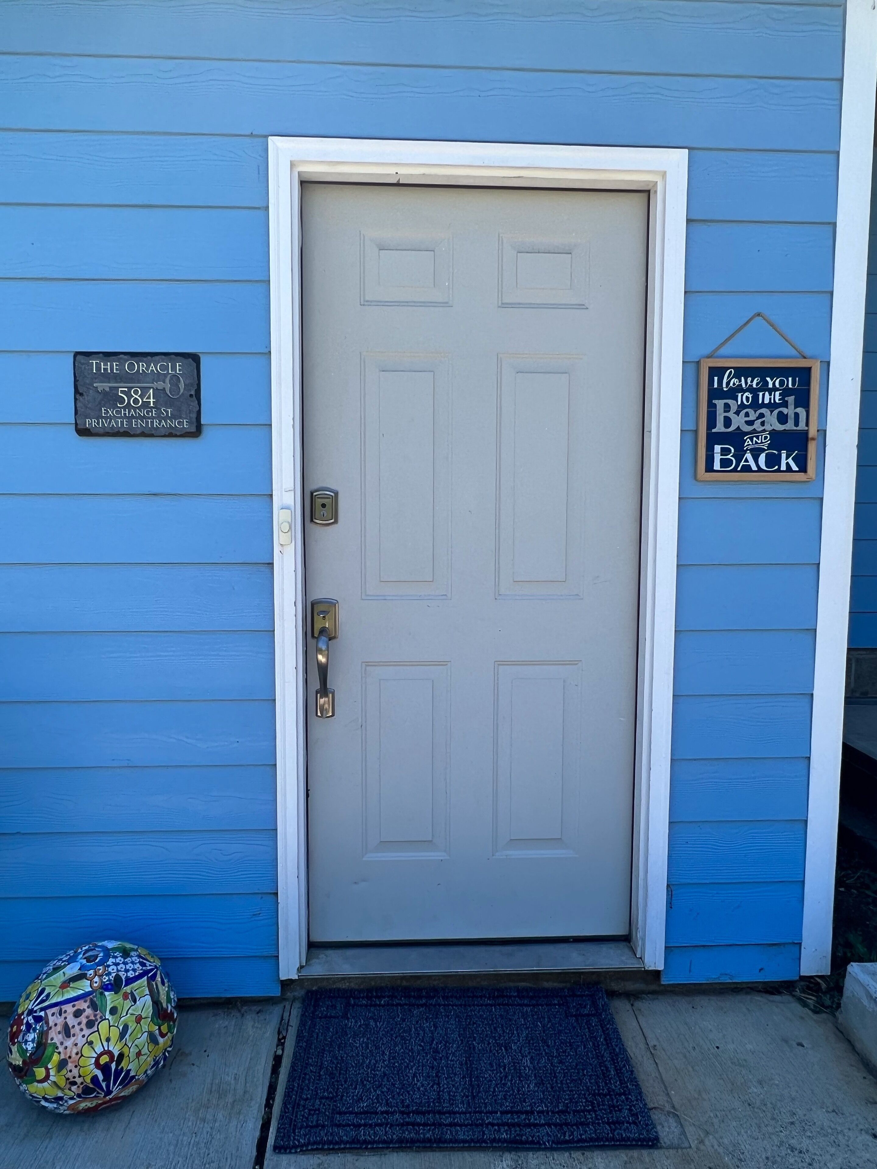  Lovely 1bedroom rental unit with lots of room