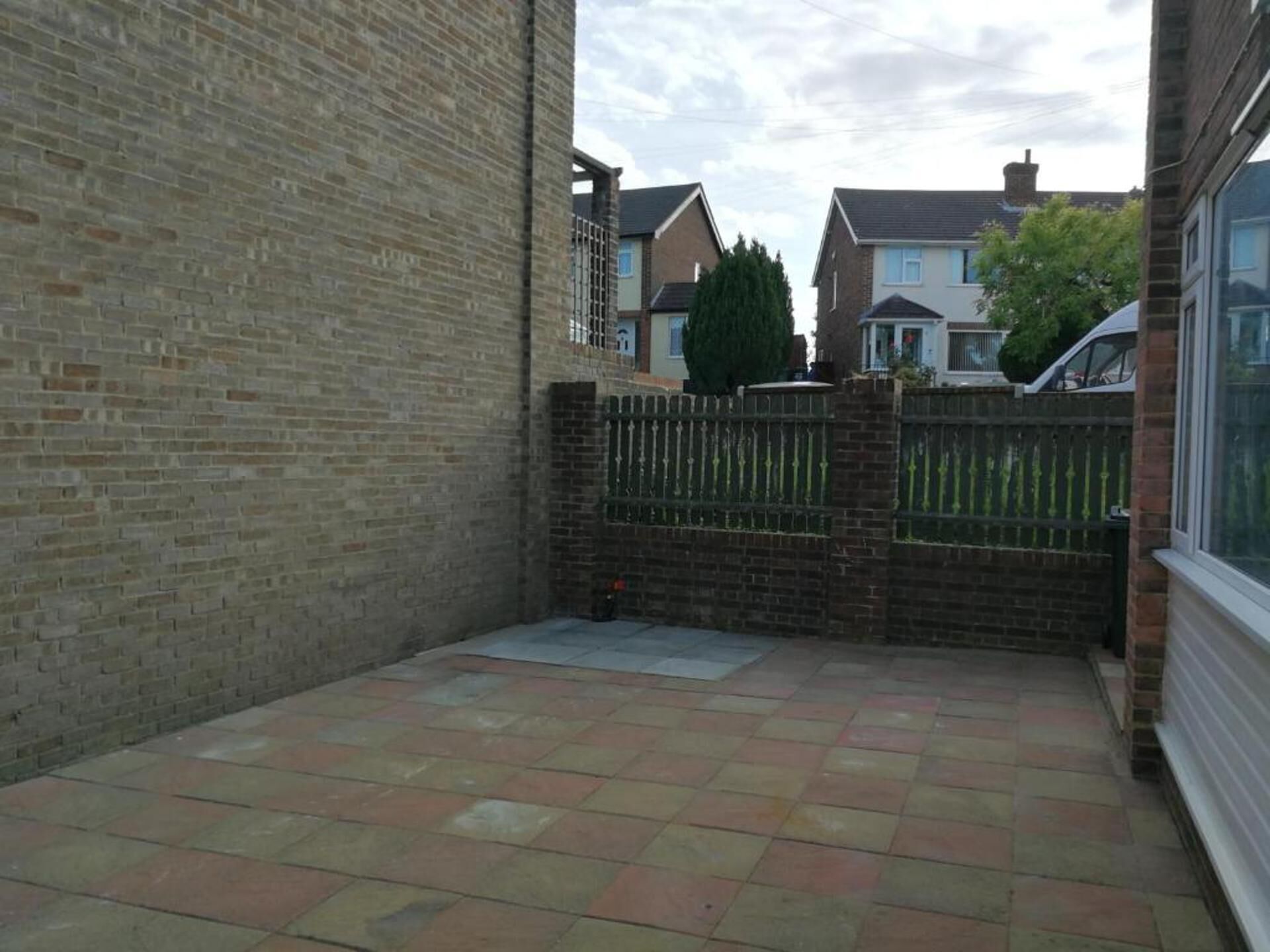 Bluewater House - Immaculate 4-bed in Greenhithe
