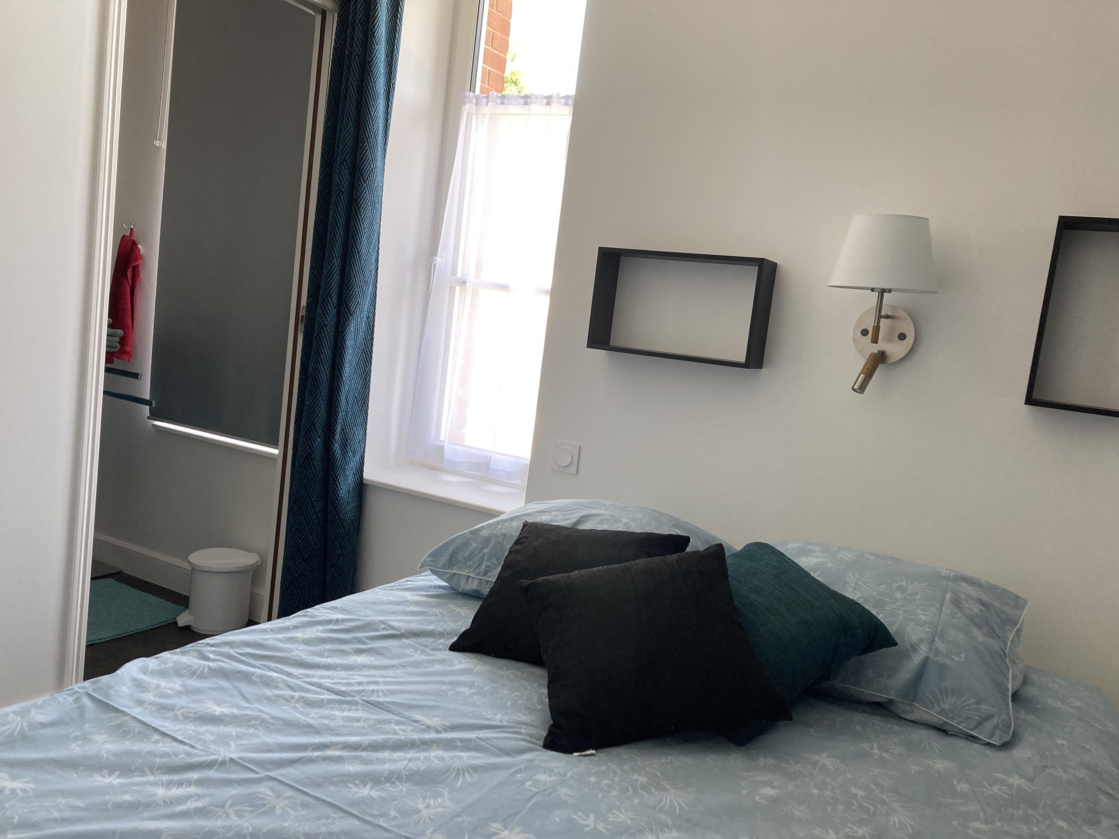 Bedroom with shower, WC on landing