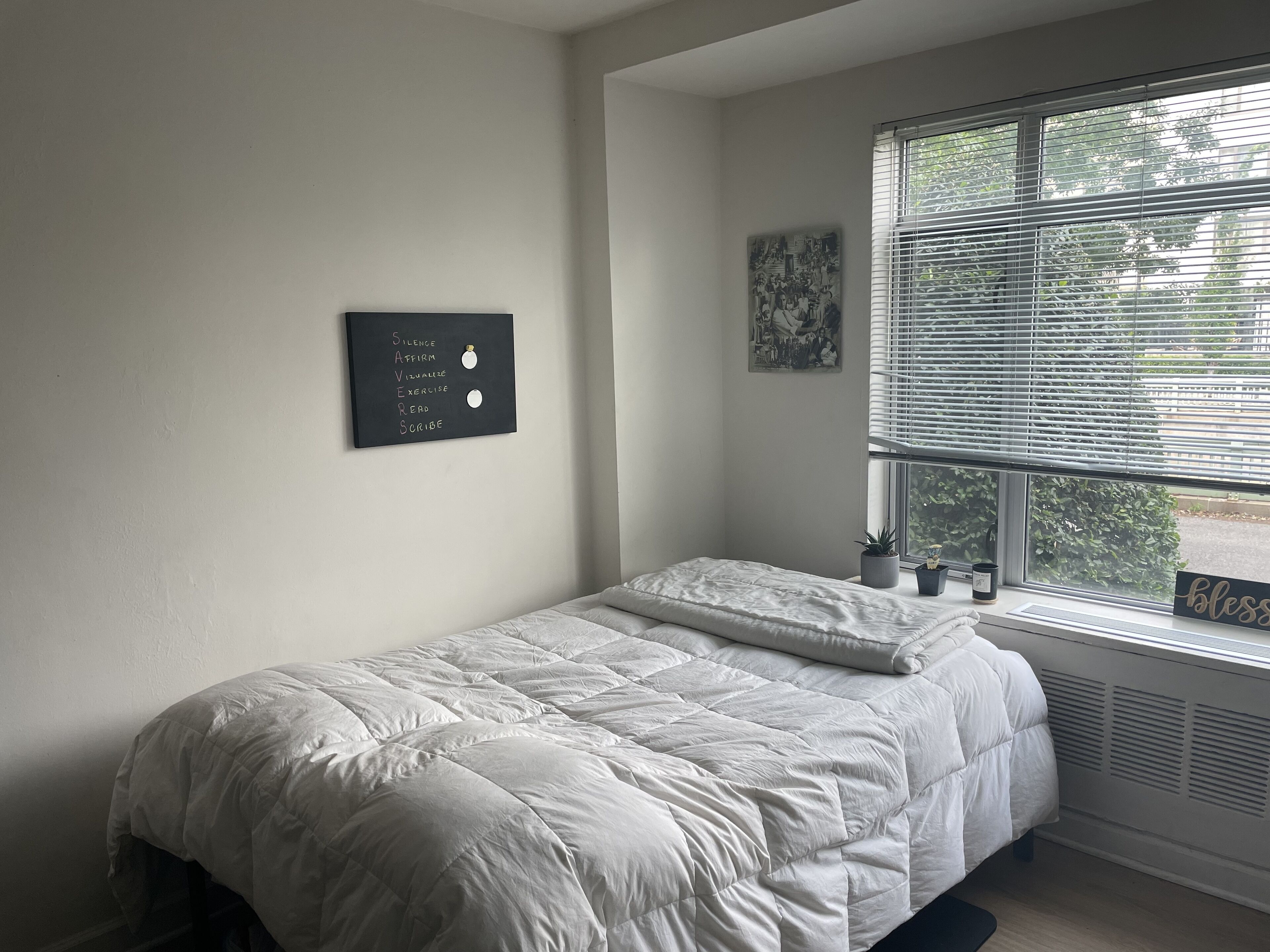 Spacious studio apartment centrally
