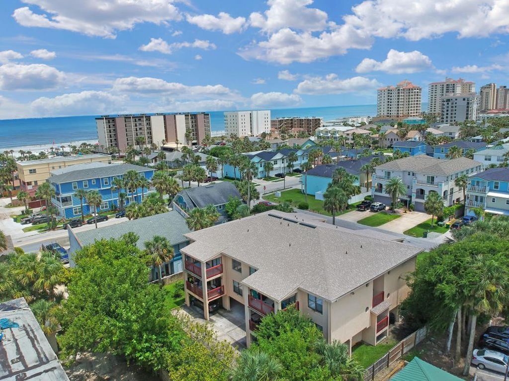 BEAUTIFUL & SPACIOUS 2BR/2BA BEACH CONDO