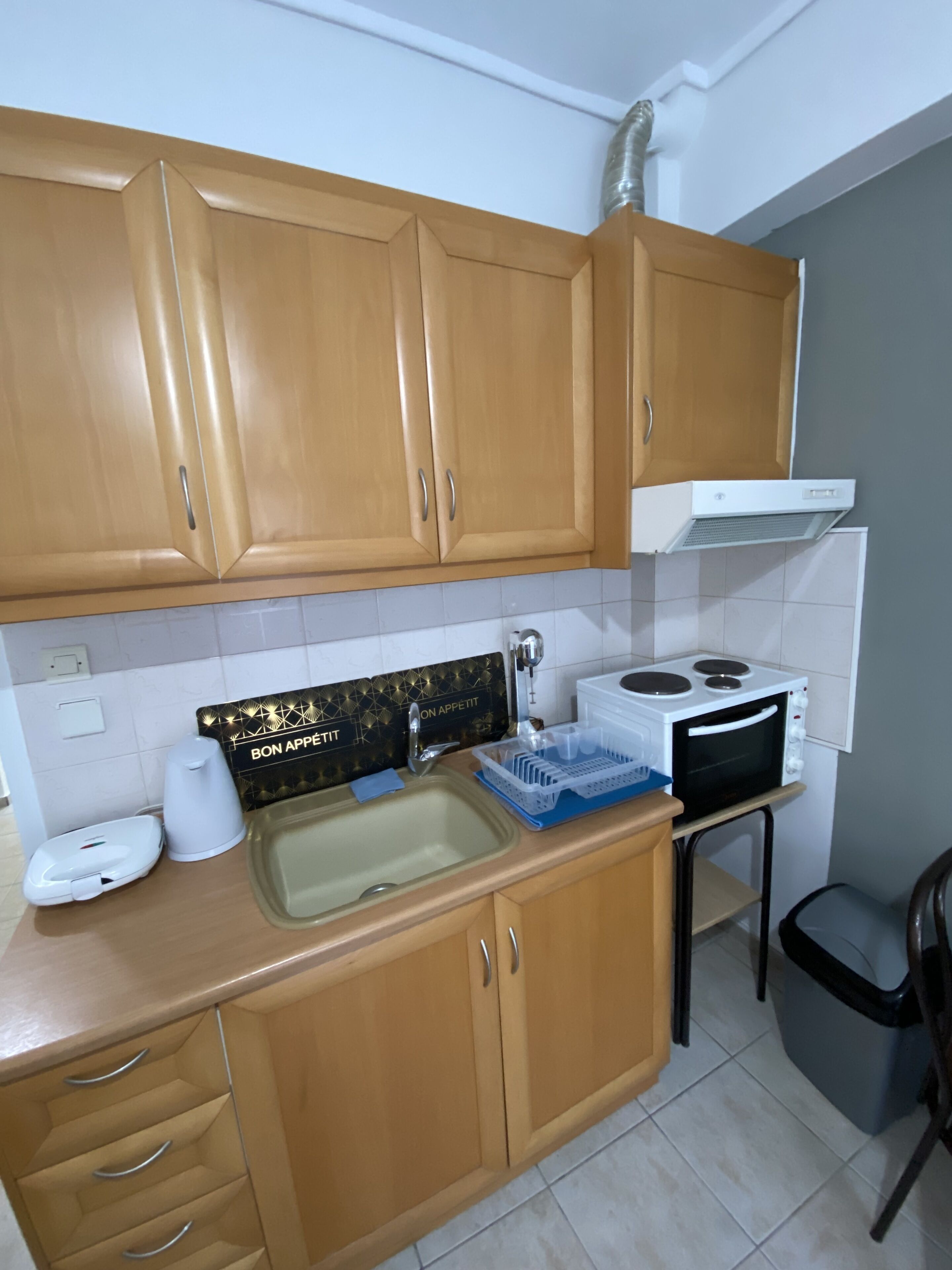 Central And Comfortable Apartment Thessaloniki