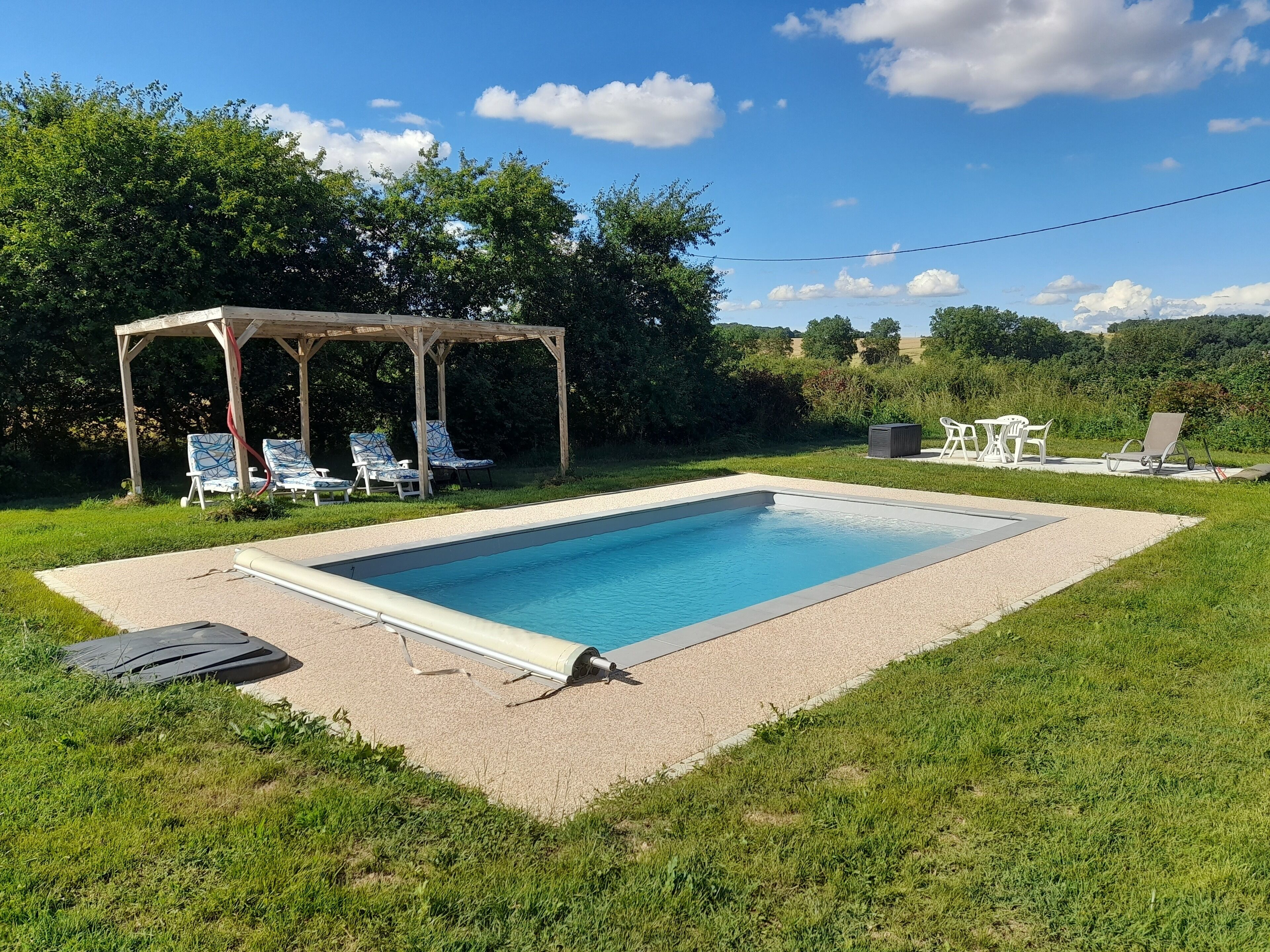 Independent ground floor apartment between Toulouse and Albi sleeps 5