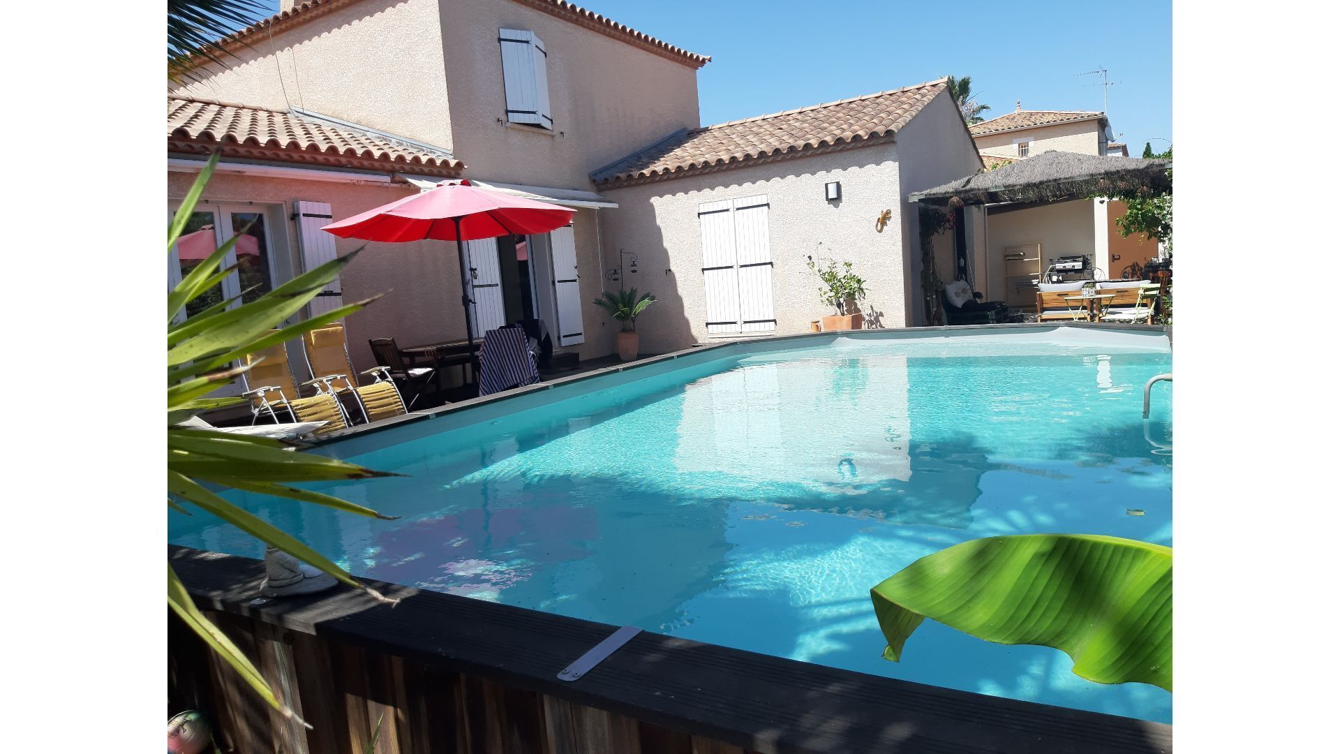 ROOM IN VILLA WITH SWIMMING POOL IN PEROLS NEAR CARNON