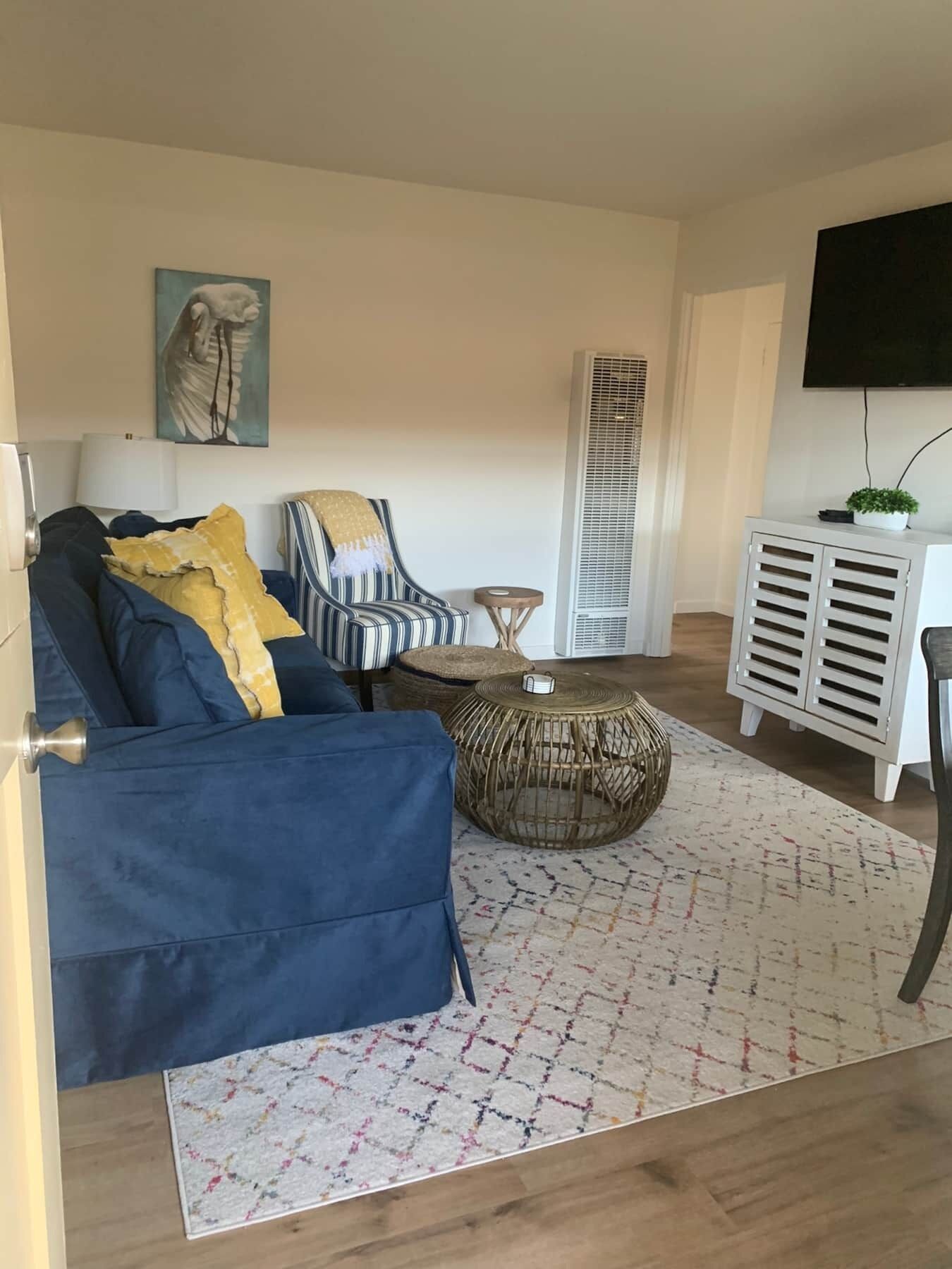 Apt 2 Carmel by the Sea