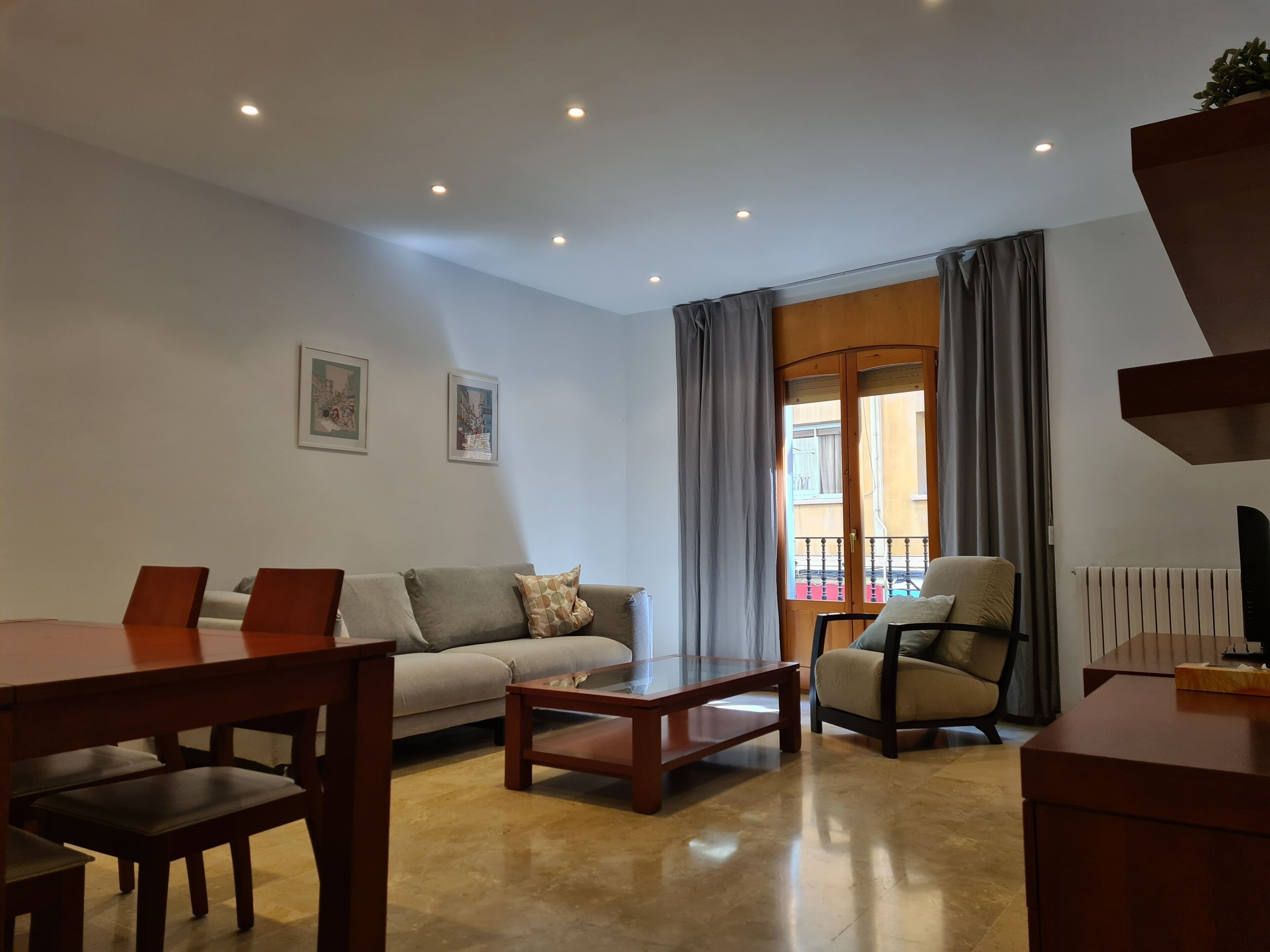 2 bedroom apartment in the center of Teruel.