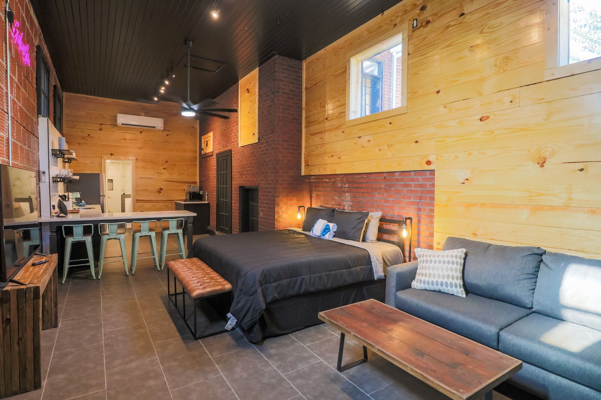Restored Historic Loft - 3 mins to the beach!