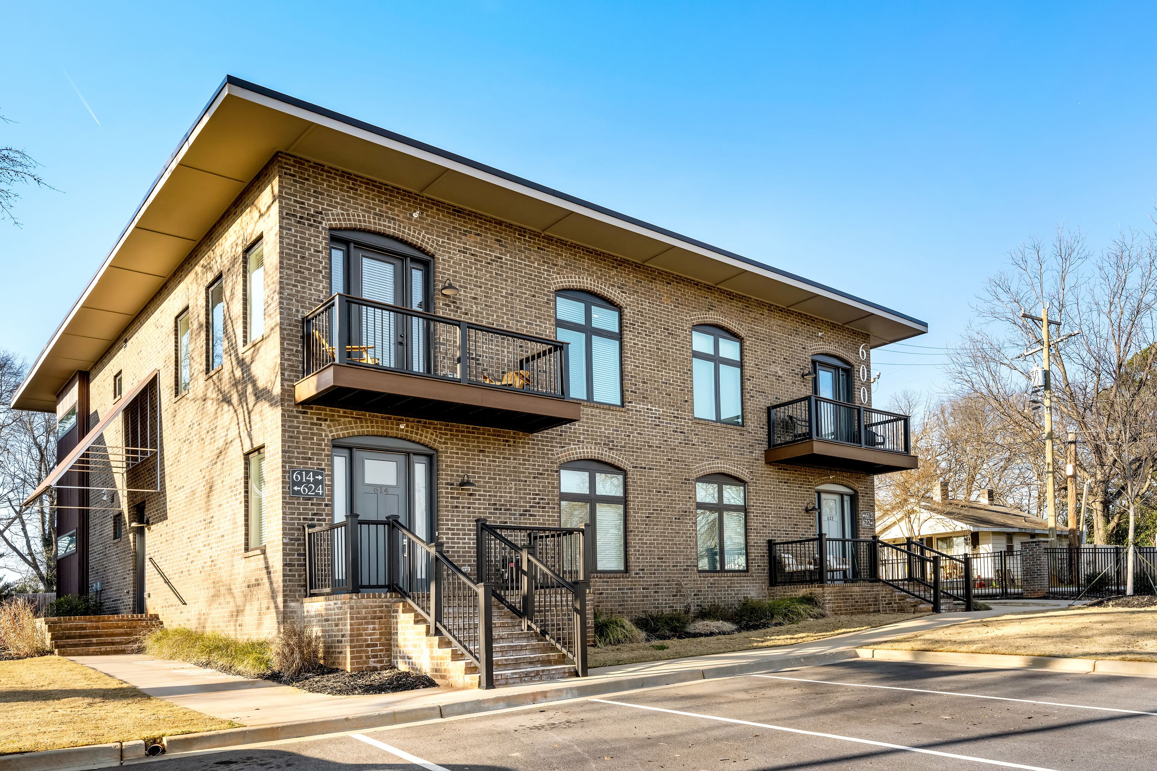 Spacious Loft Style Condo with King Beds! Must see