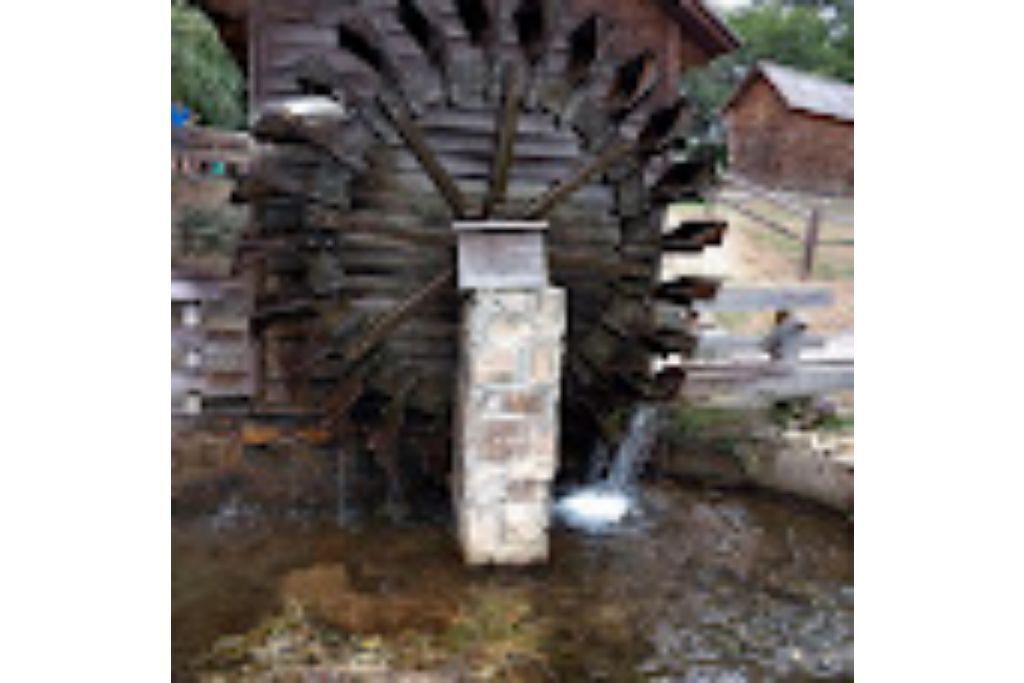 Cozy modified A-frame home offer 1 BR Apt