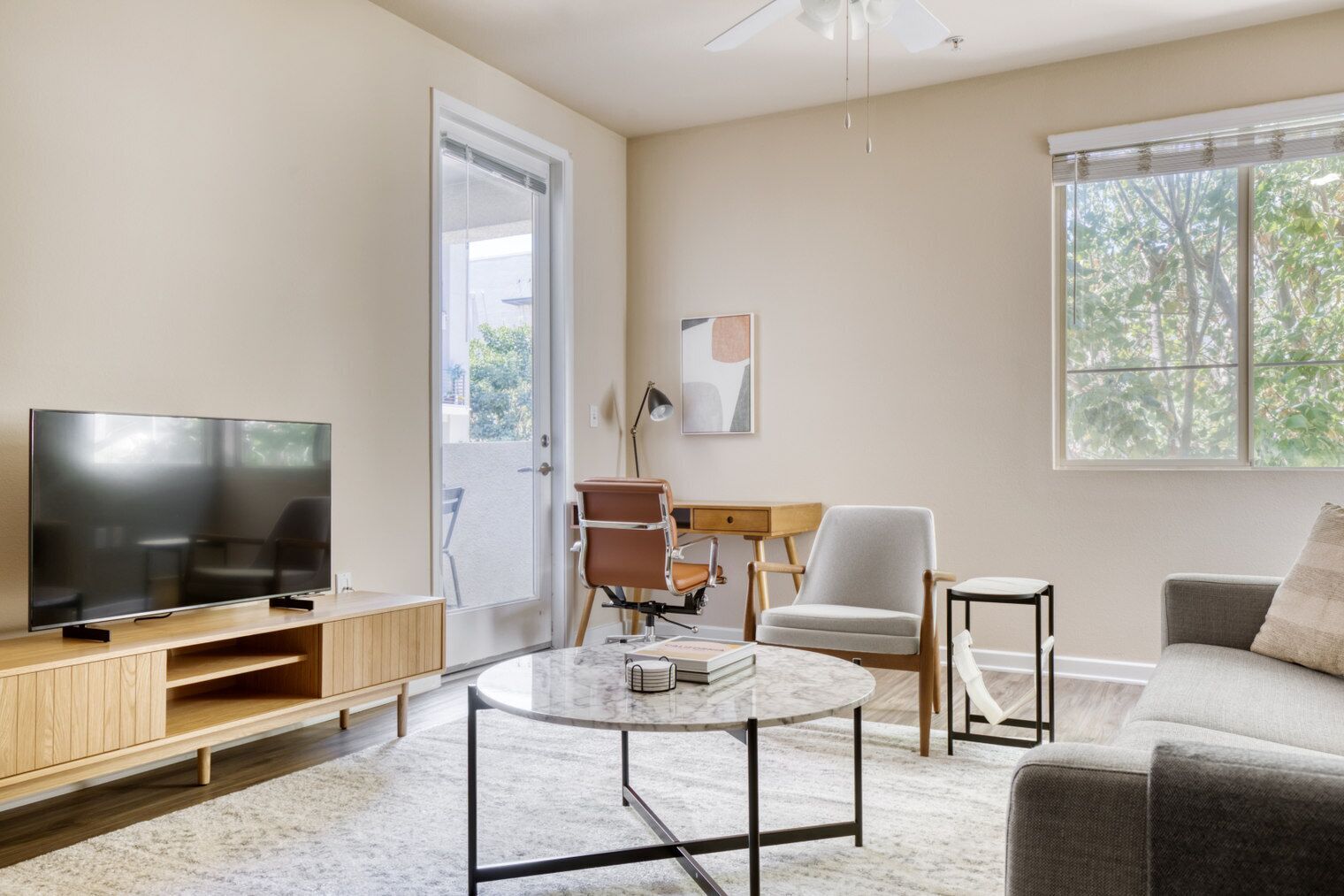 Airy Woodland Hills 2BR w/ Gym & Pool, near Westfield Mall, by Blueground