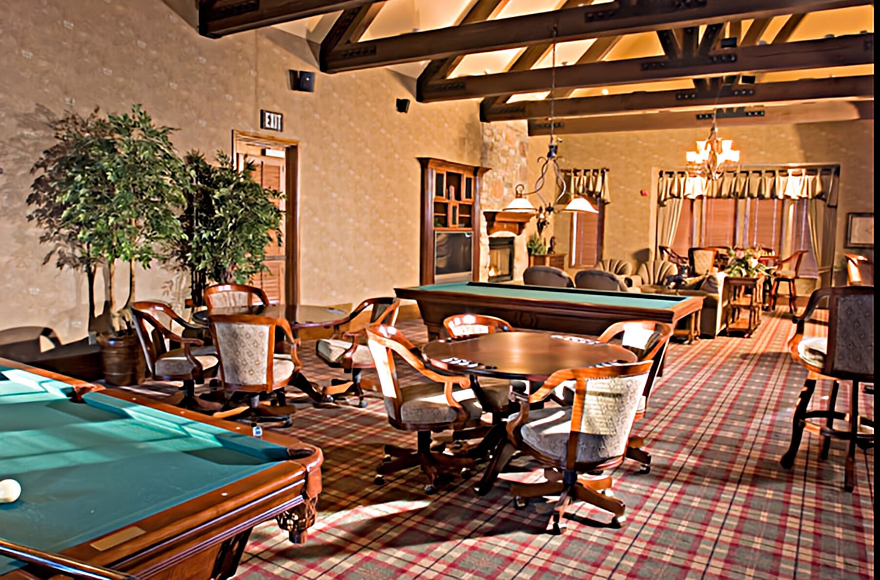 Luxurious Mountain Resort at Big Bear Lake, CA