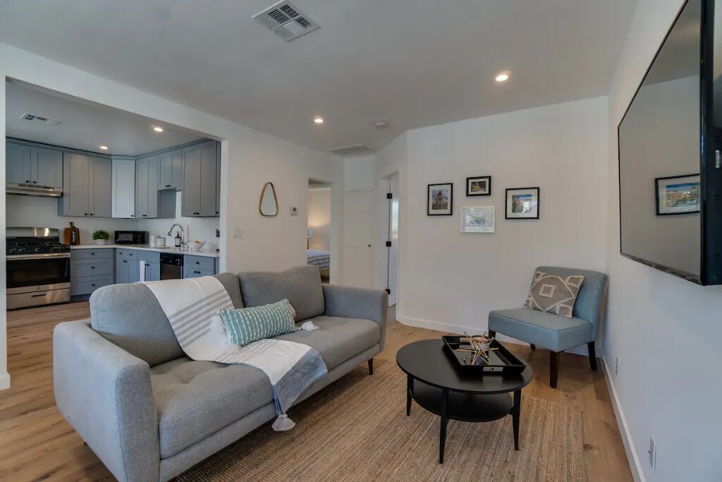 Near the Rosebowl and Old Town, Remodeled in 2020!
