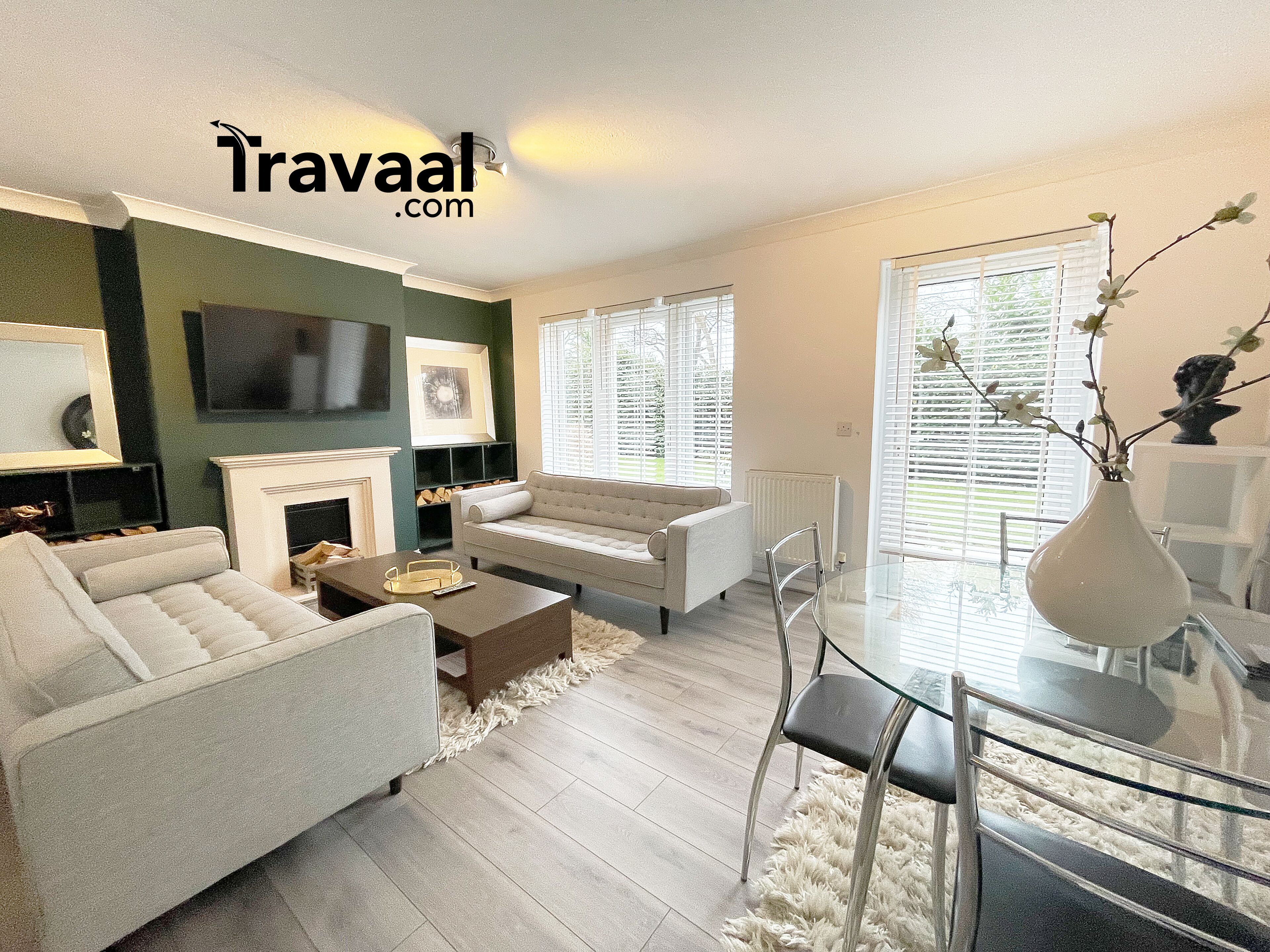 Travaal.©om – 2 Bedroom Apartment – Fleet